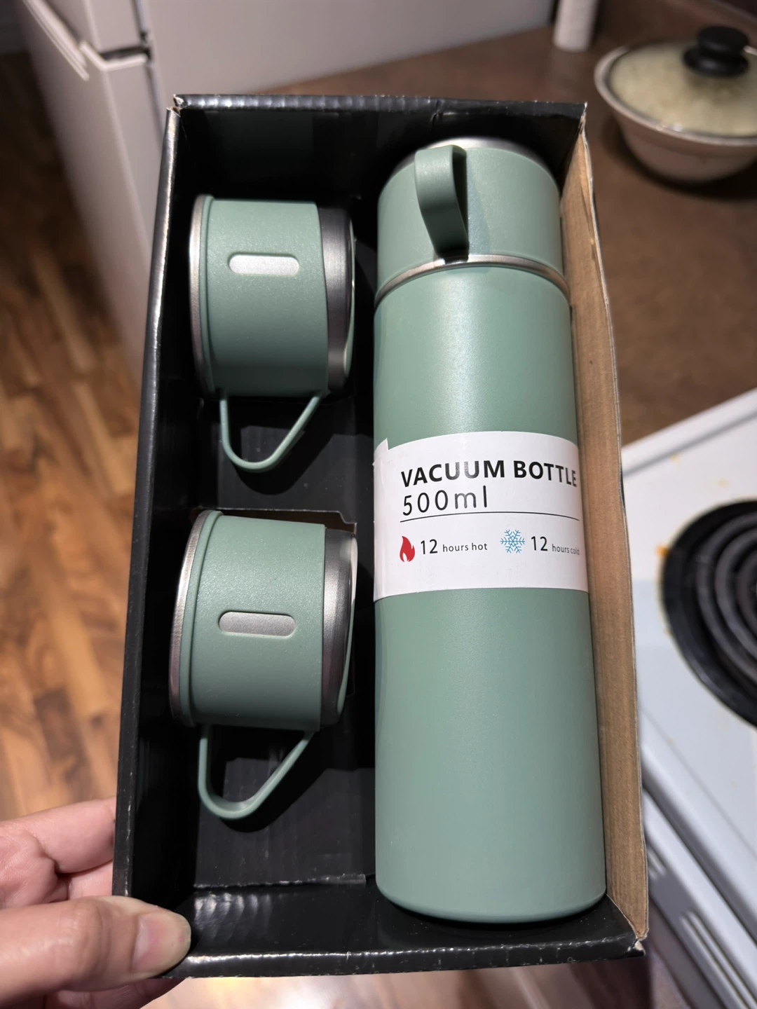 Vacuum Bottle and Cups Set 500ml