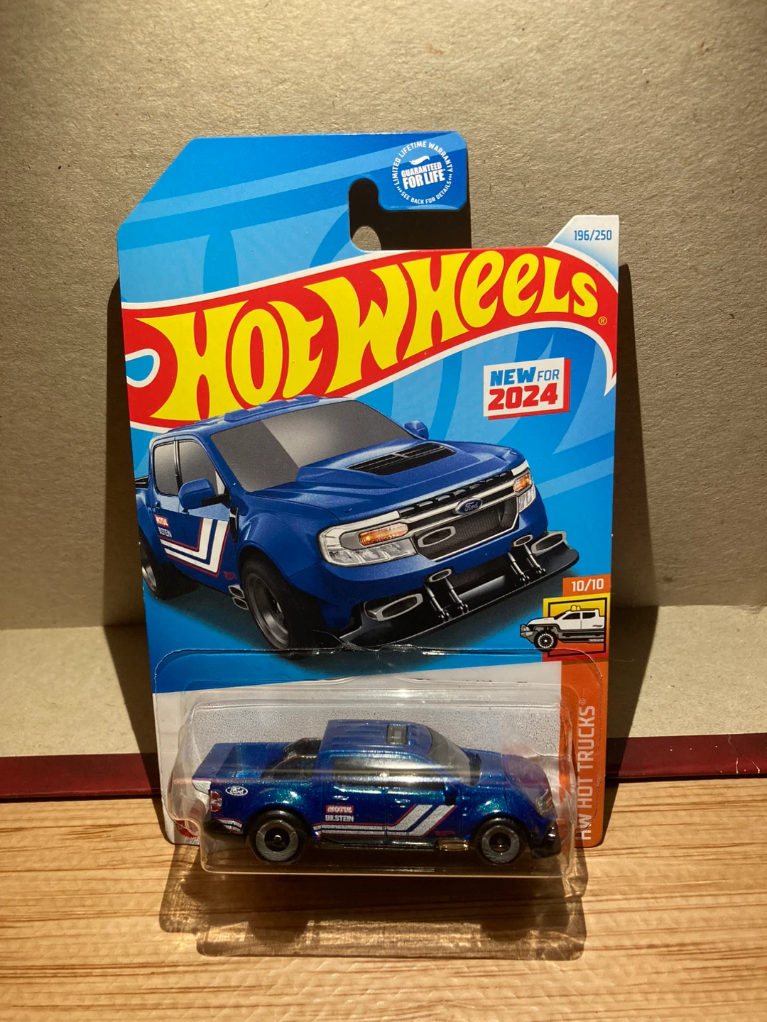 Hot Wheels / 22 Ford Maverick Custom / Blue