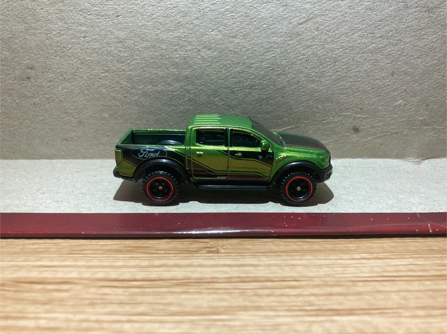 Hot Wheels Loose / 19 Ford Ranger Raptor / Green - photo 3