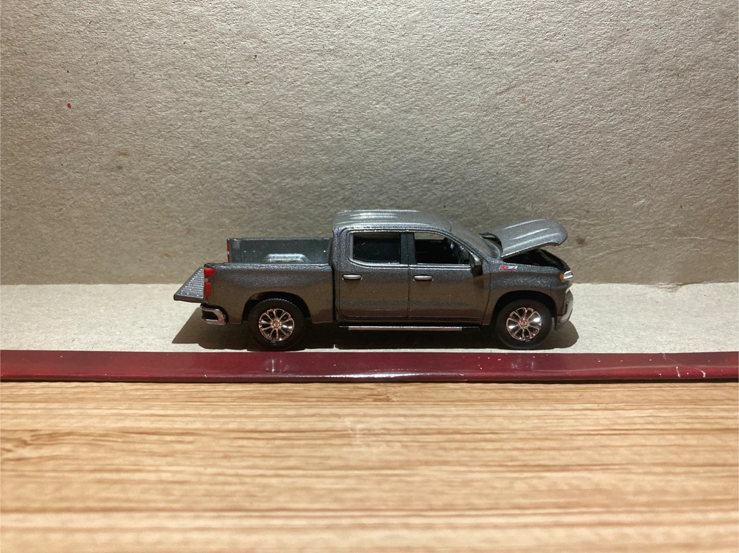 Diecast Cars / Chevrolet Silverado Pickup / Silver - photo 3