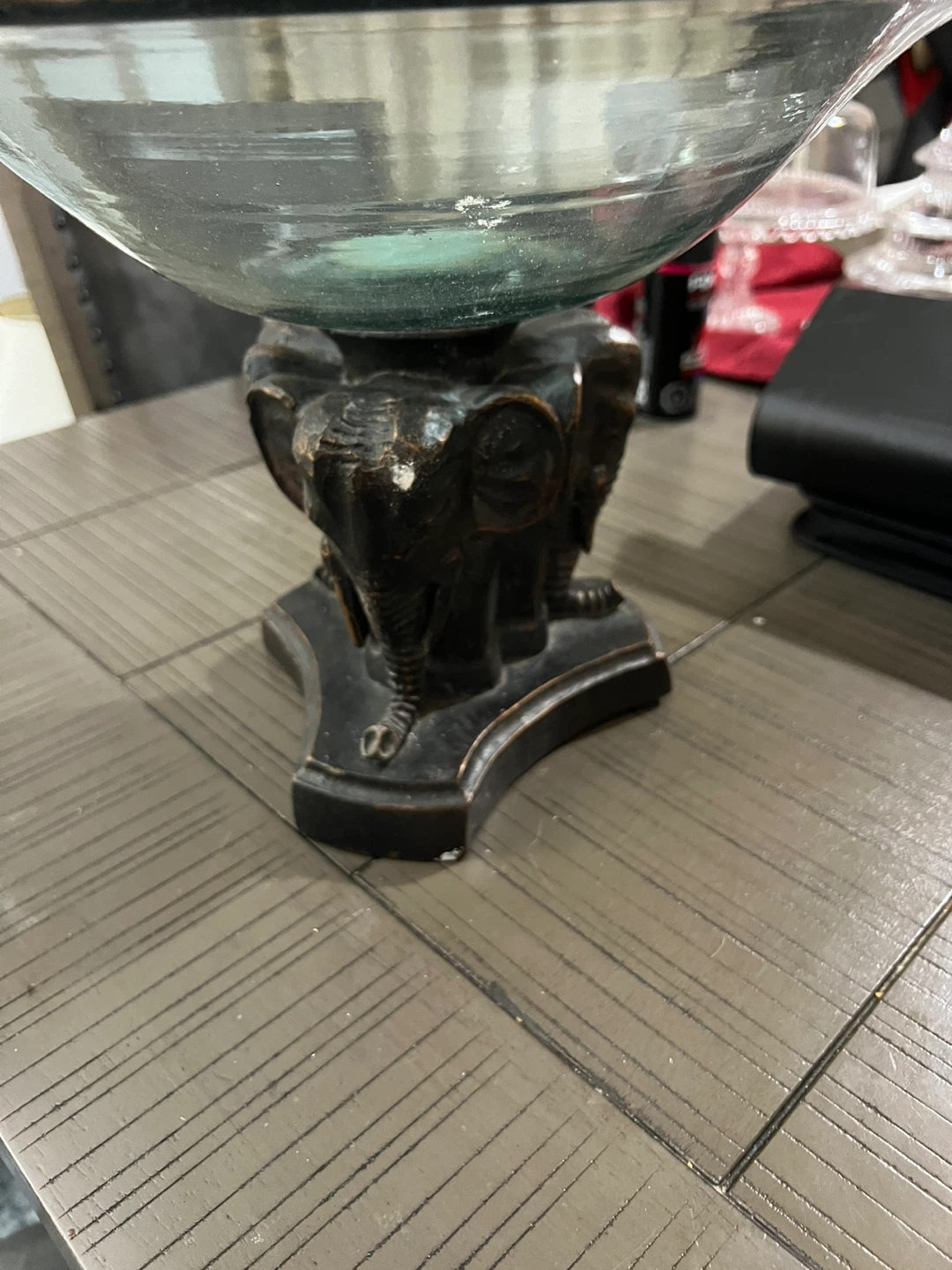 Free delivery used  Glass Fruit Bowl with Elephant Base - photo 4