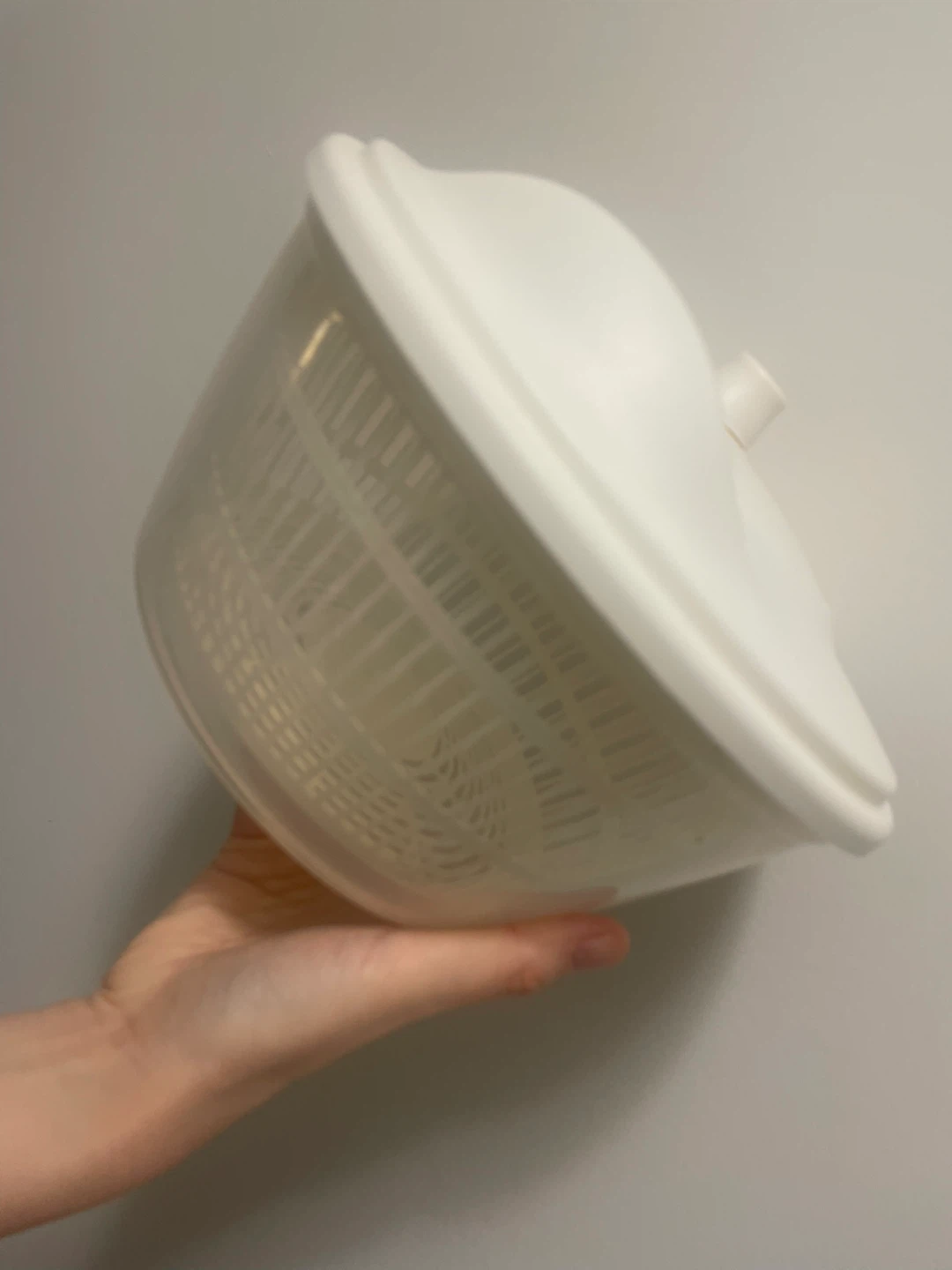 White Salad Spinner