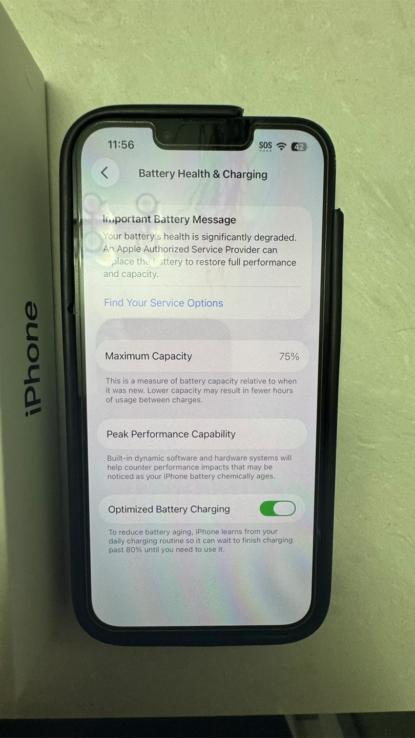 iPhone 13 Midnight - 128GB - Unlocked - Box + Screen Protector - photo 2