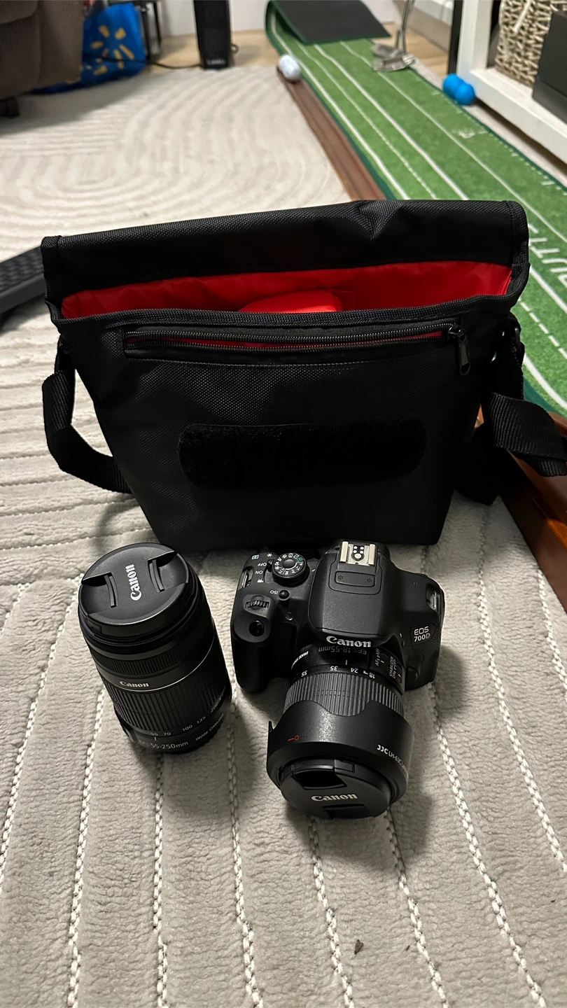 Canon EOS 700D Digital Camera with 2 Lenses and Bag