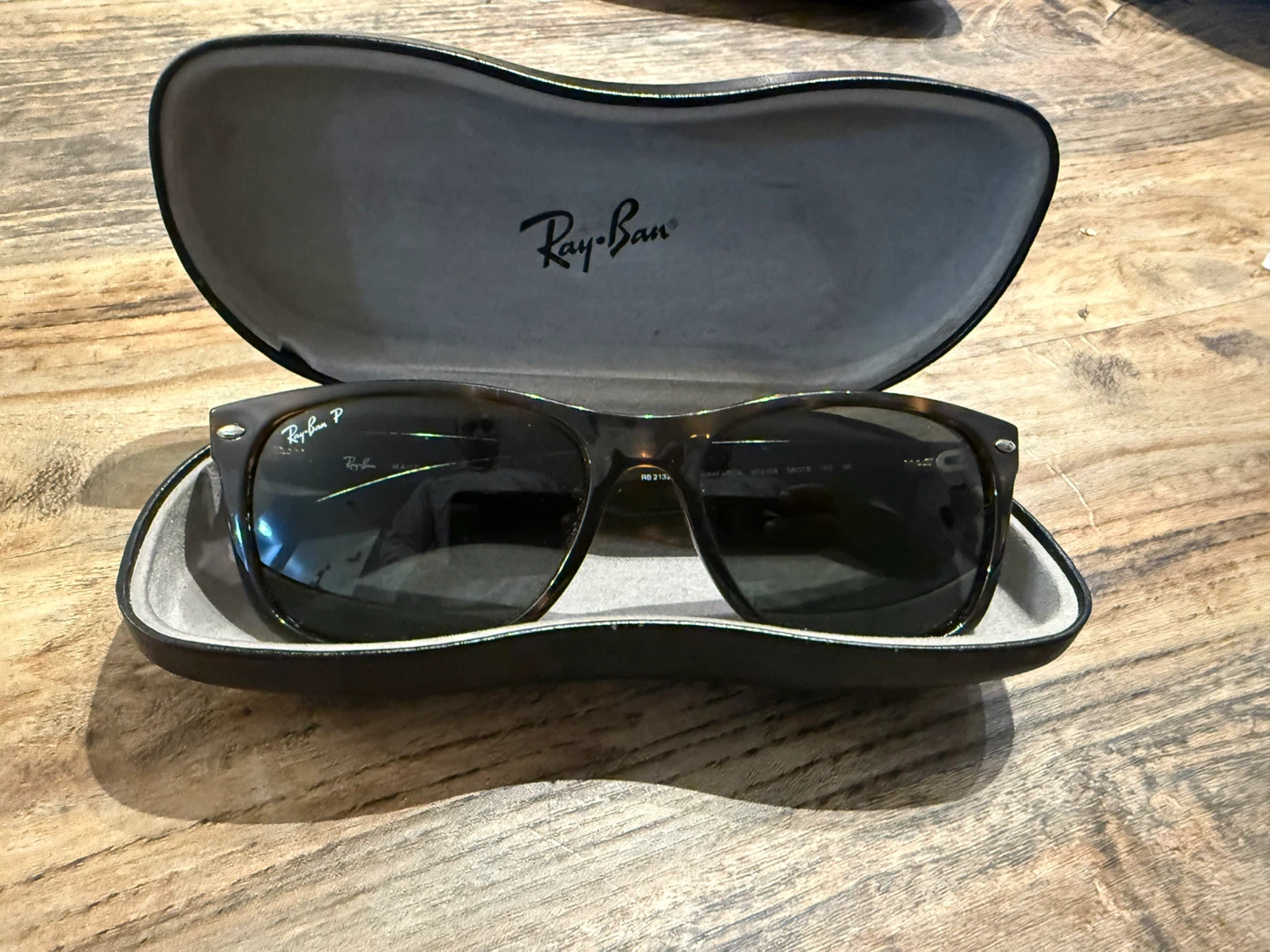 Ray-Ban Wayfarer Sunglasses