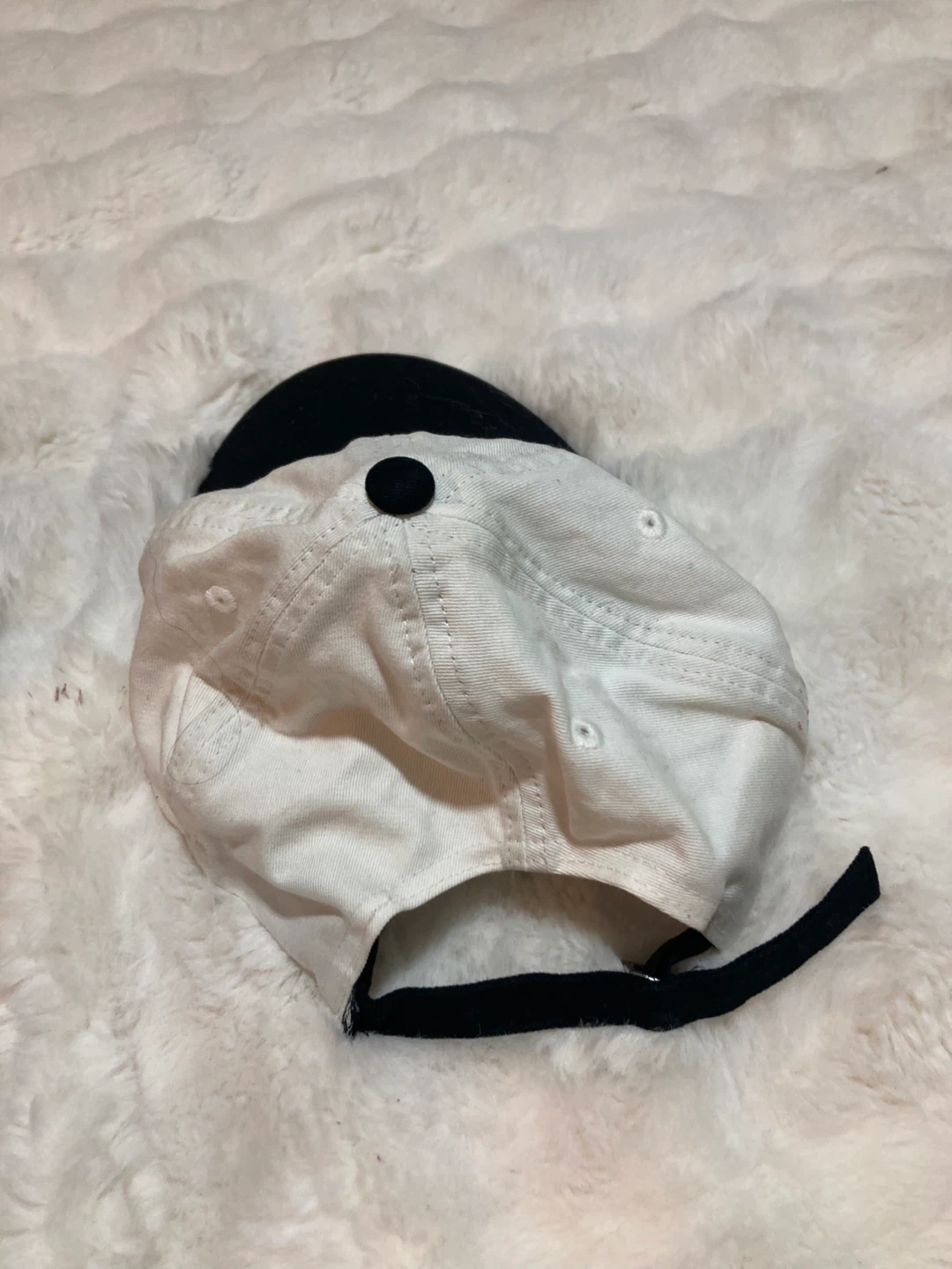 Two hats: black trucker hat and white/black baseball cap - photo 5