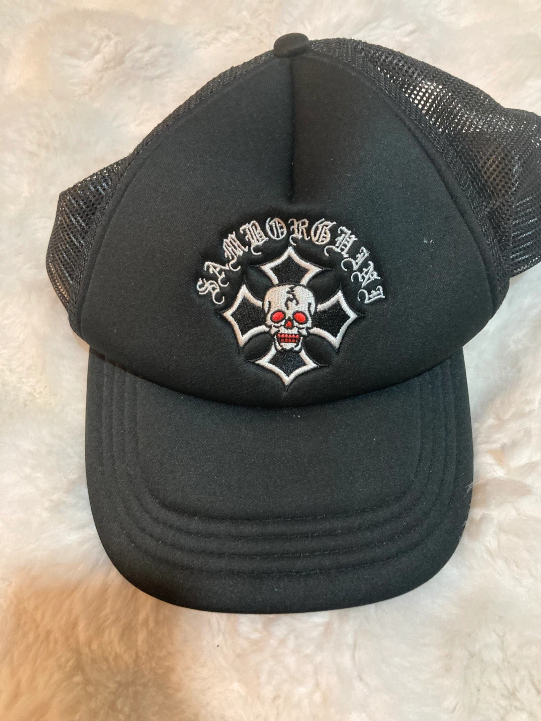 Two hats: black trucker hat and white/black baseball cap - photo 2