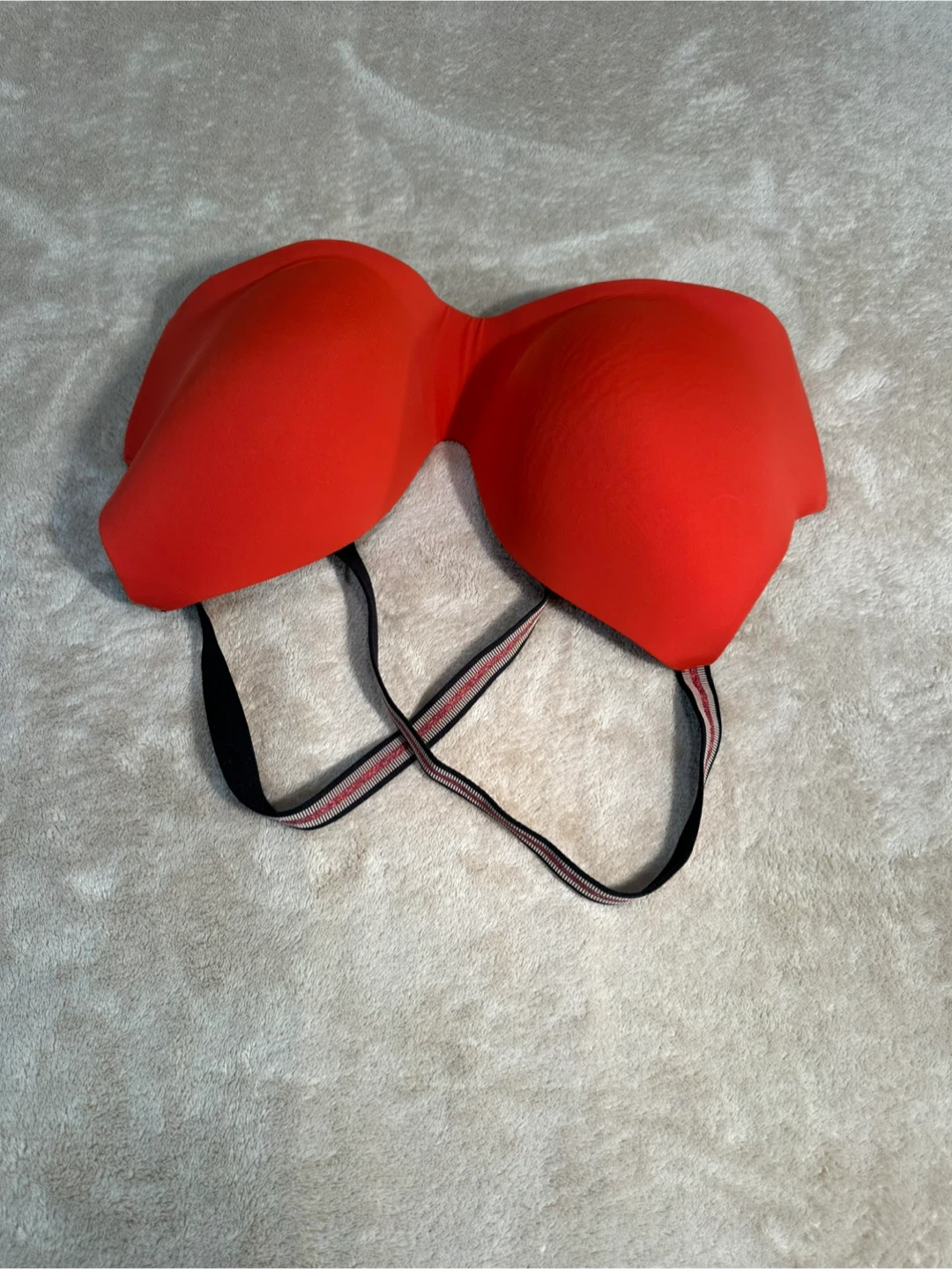 Victoria's Secret Red Bra 36DD/E80