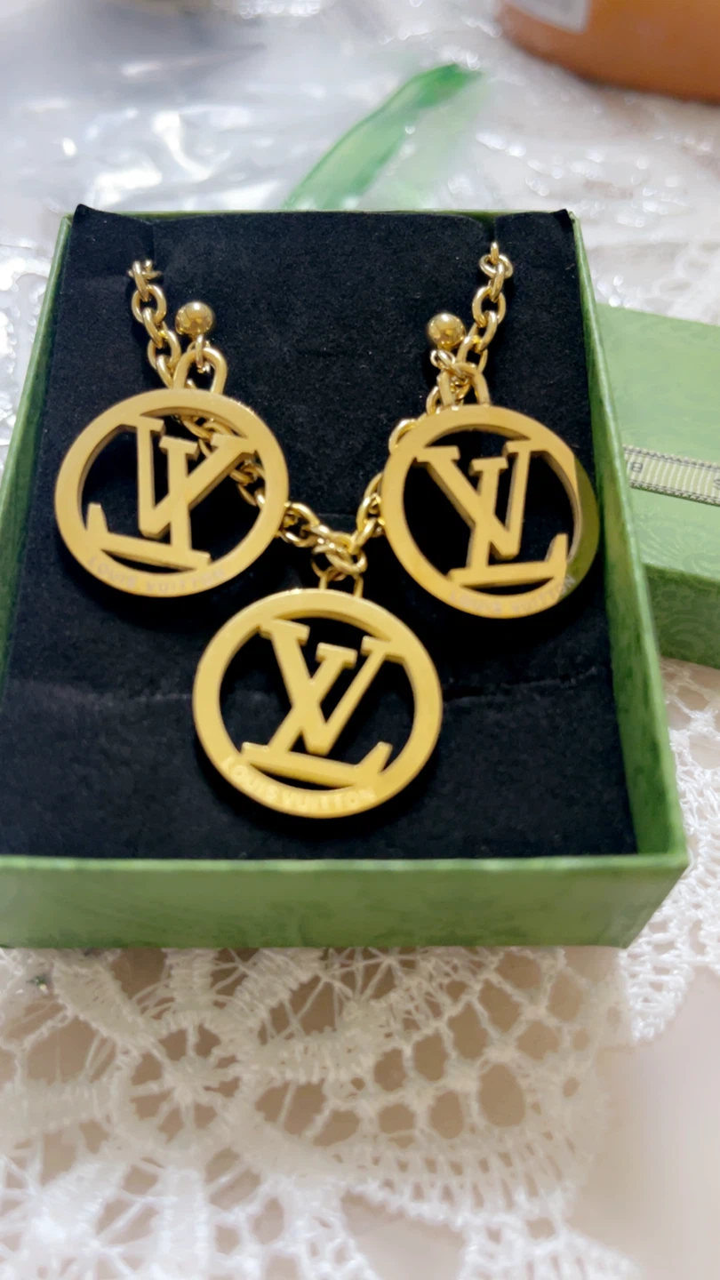 Louis Vuitton Necklace and Earrings Set stainless steel - photo 4