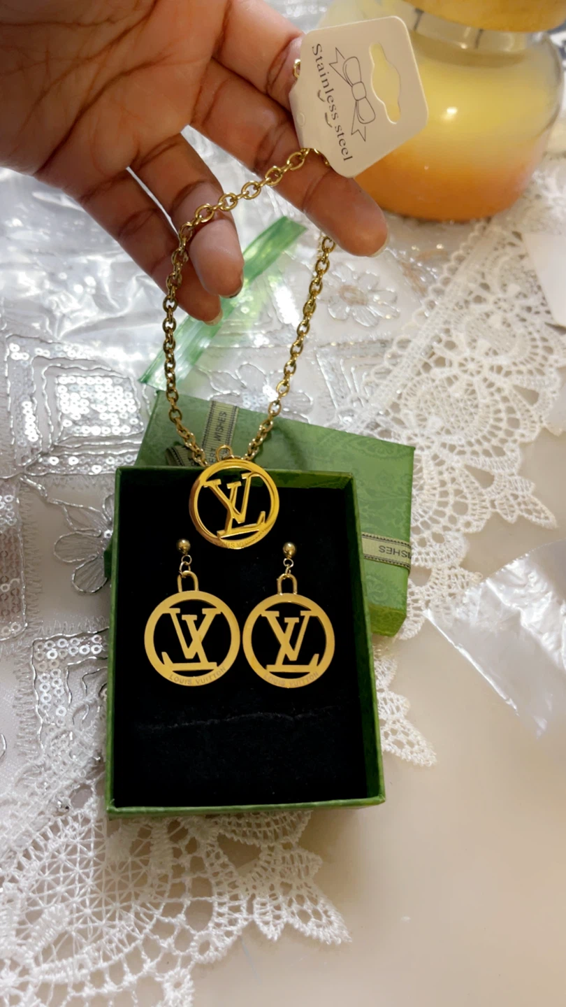 Louis Vuitton Necklace and Earrings Set stainless steel - photo 5