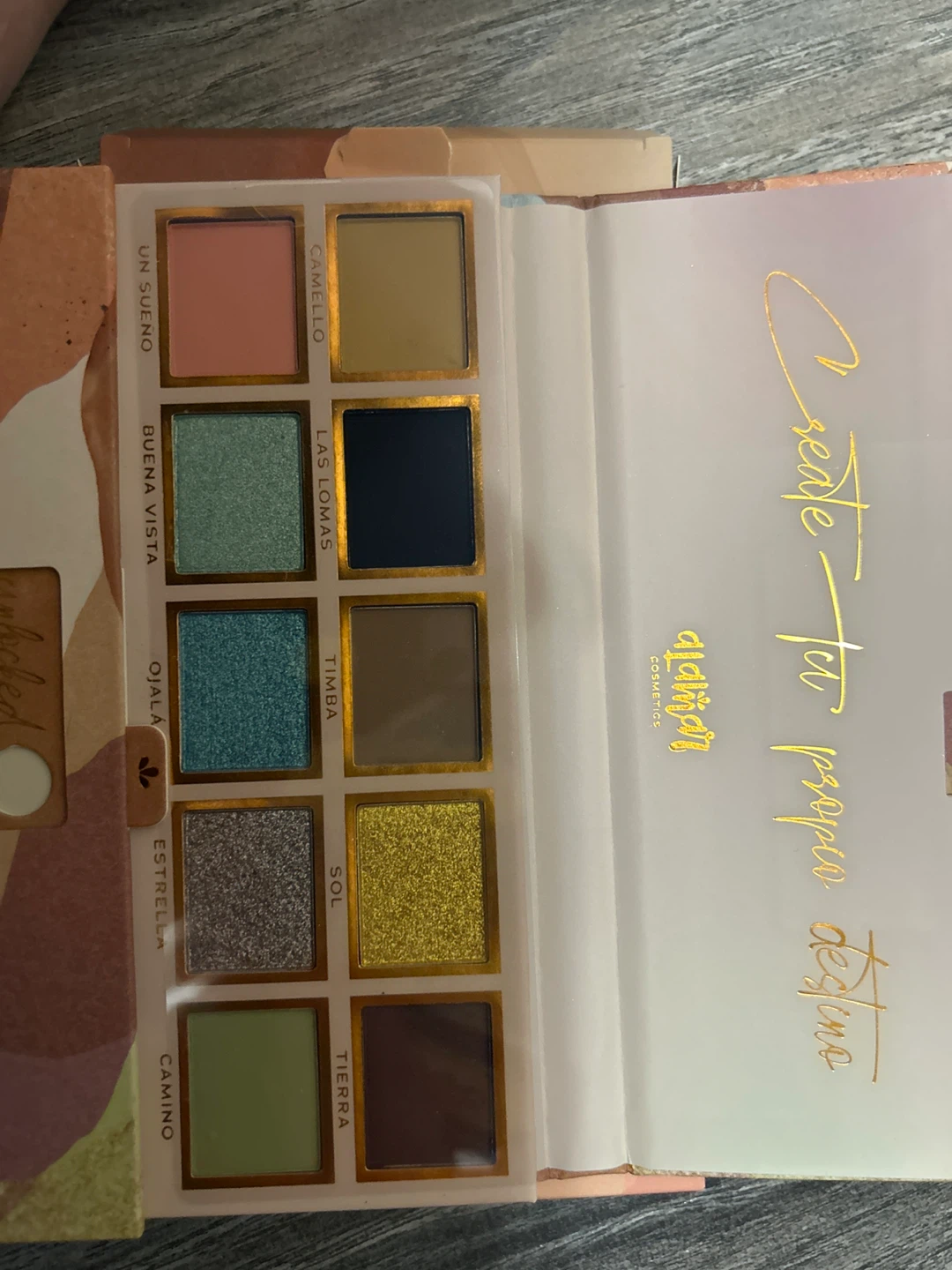 Alamar Cosmetics Destino Eyeshadow Palette - photo 5