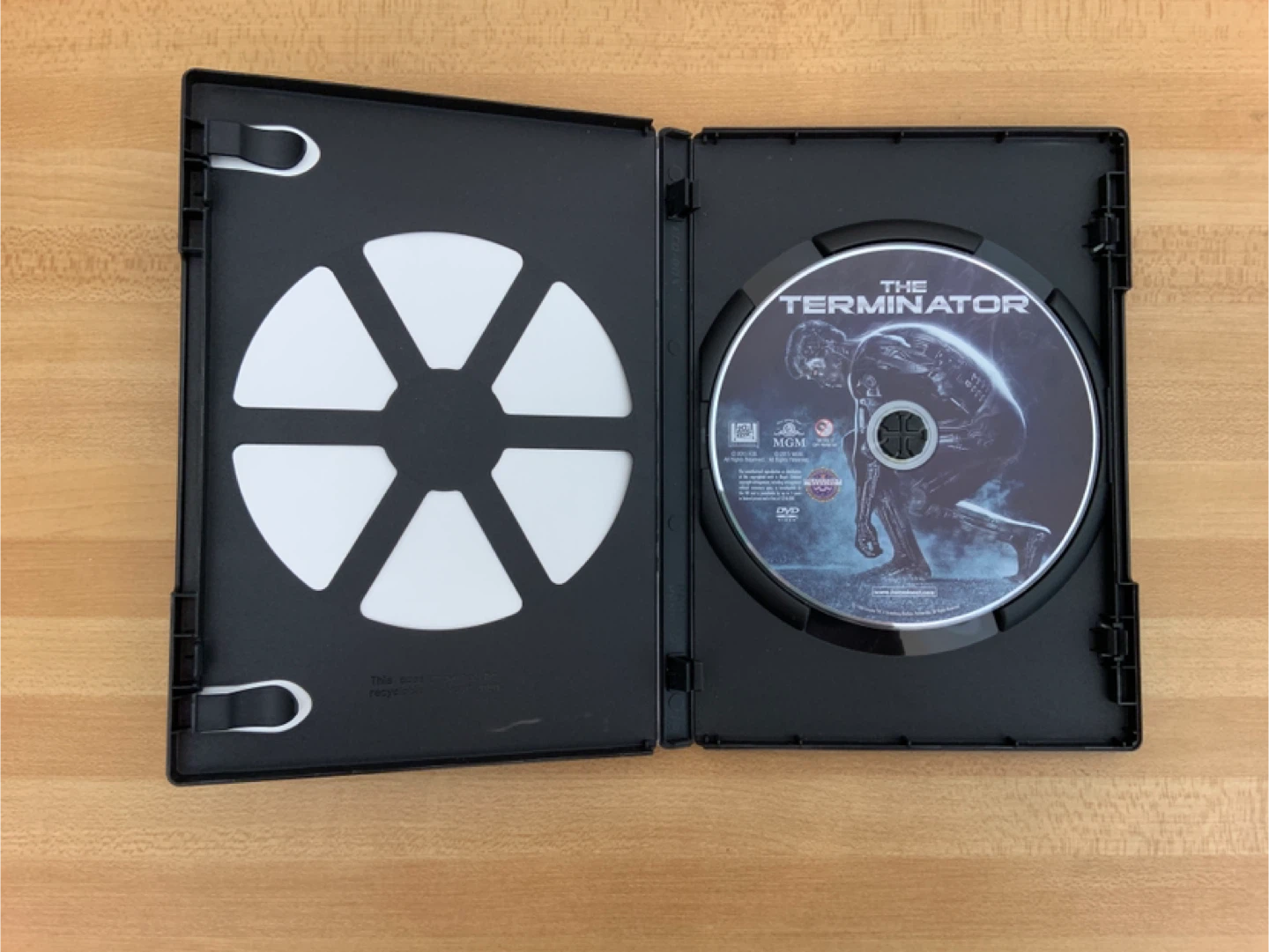 The Terminator DVD – Classic Action Sci-Fi - photo 3