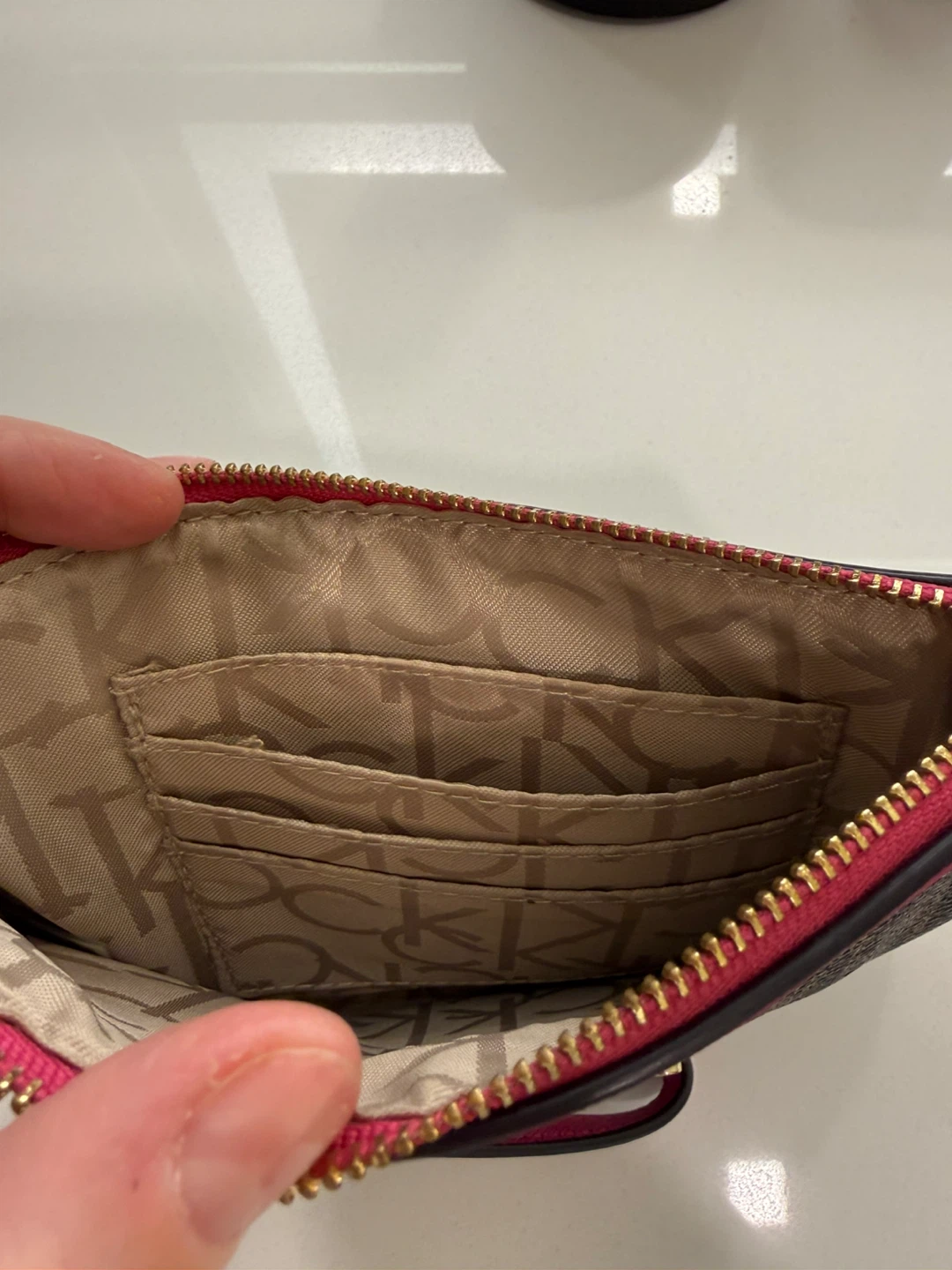 Calvin Klein Wristlet Pouch wallet - photo 4