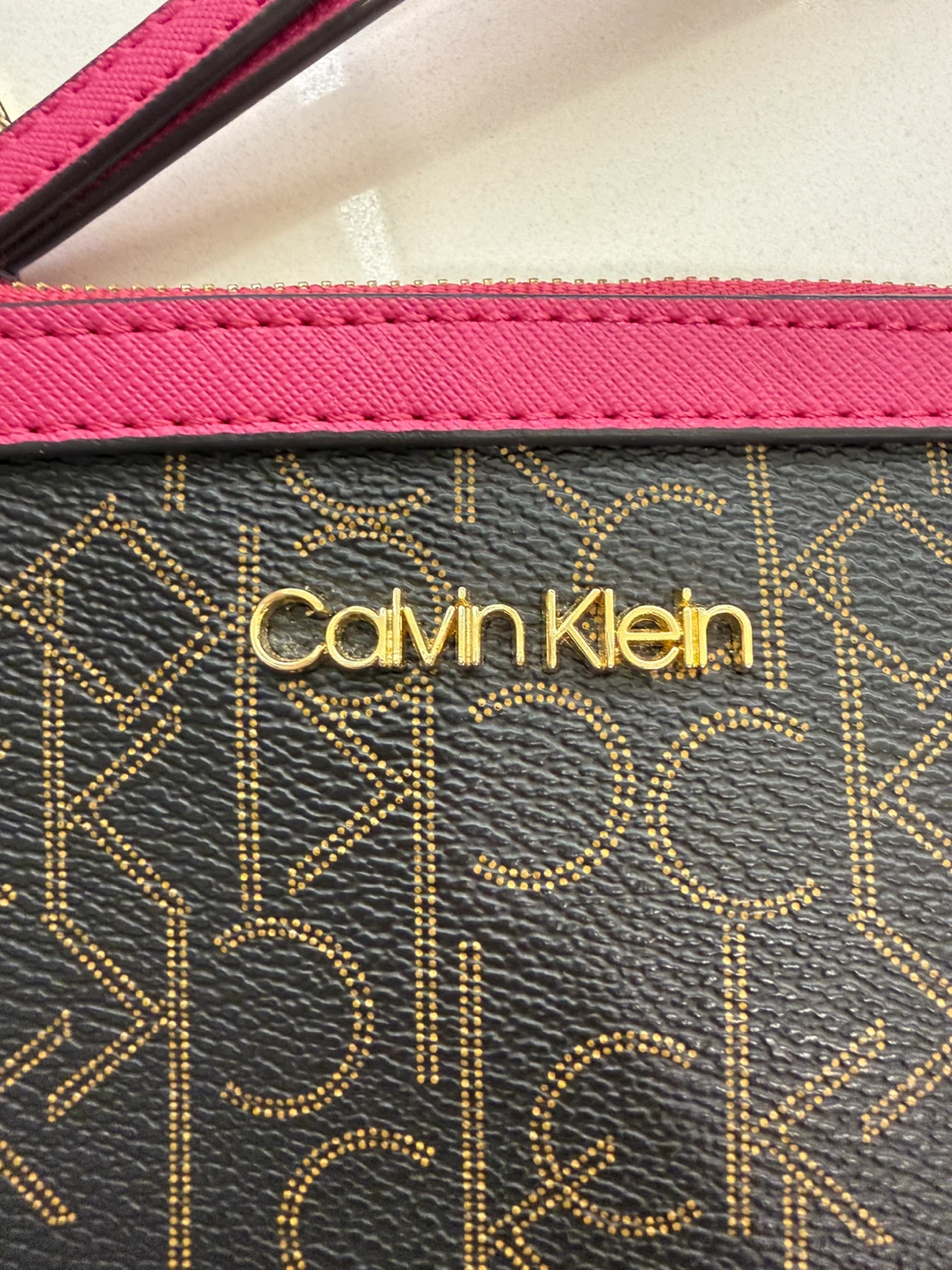 Calvin Klein Wristlet Pouch wallet - photo 2