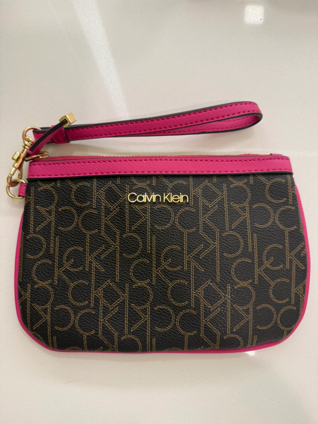 Calvin Klein Wristlet Pouch wallet