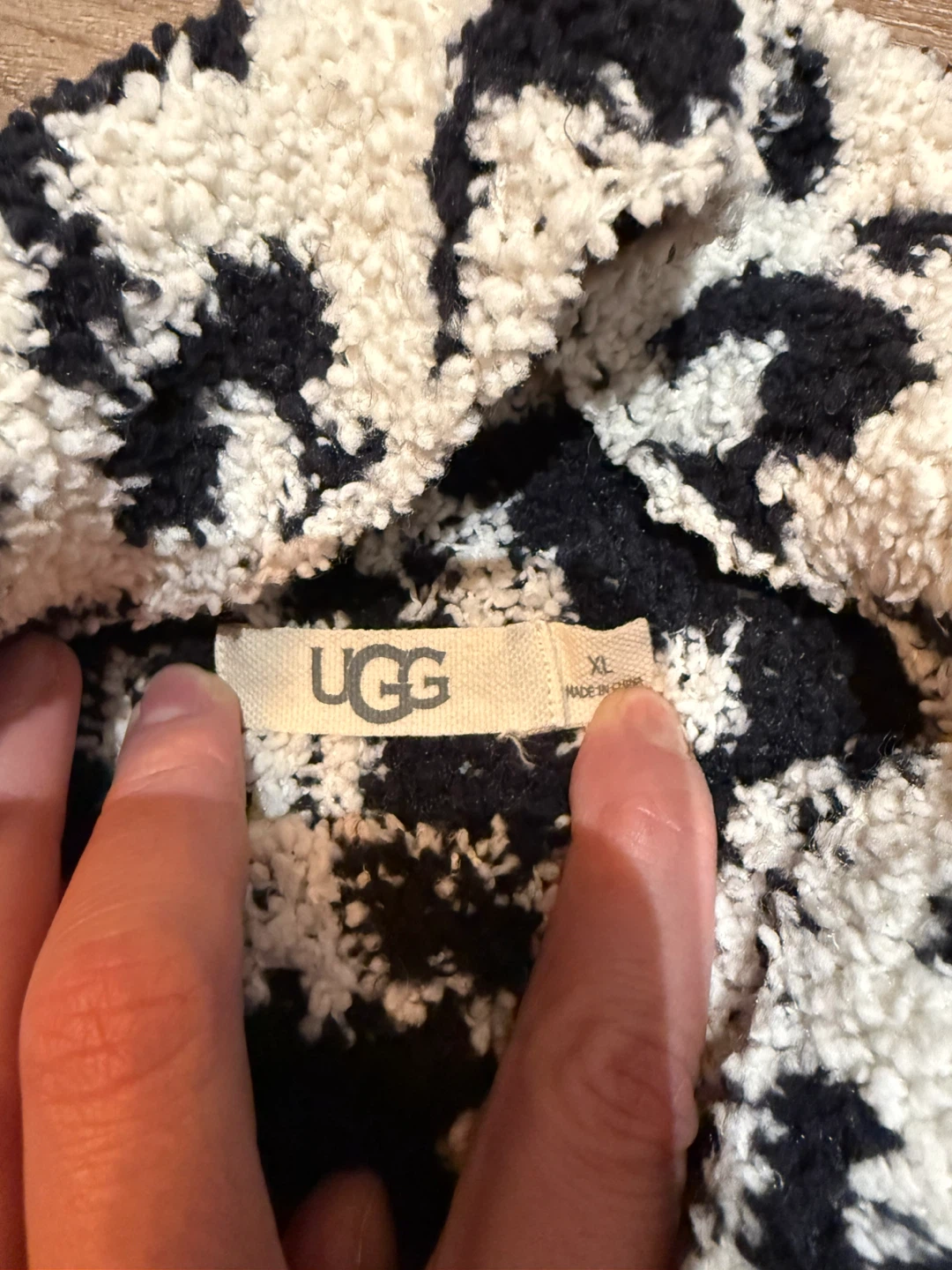 UGG Women's Leopard Print Fleece Turtleneck Sweater XL - photo 3