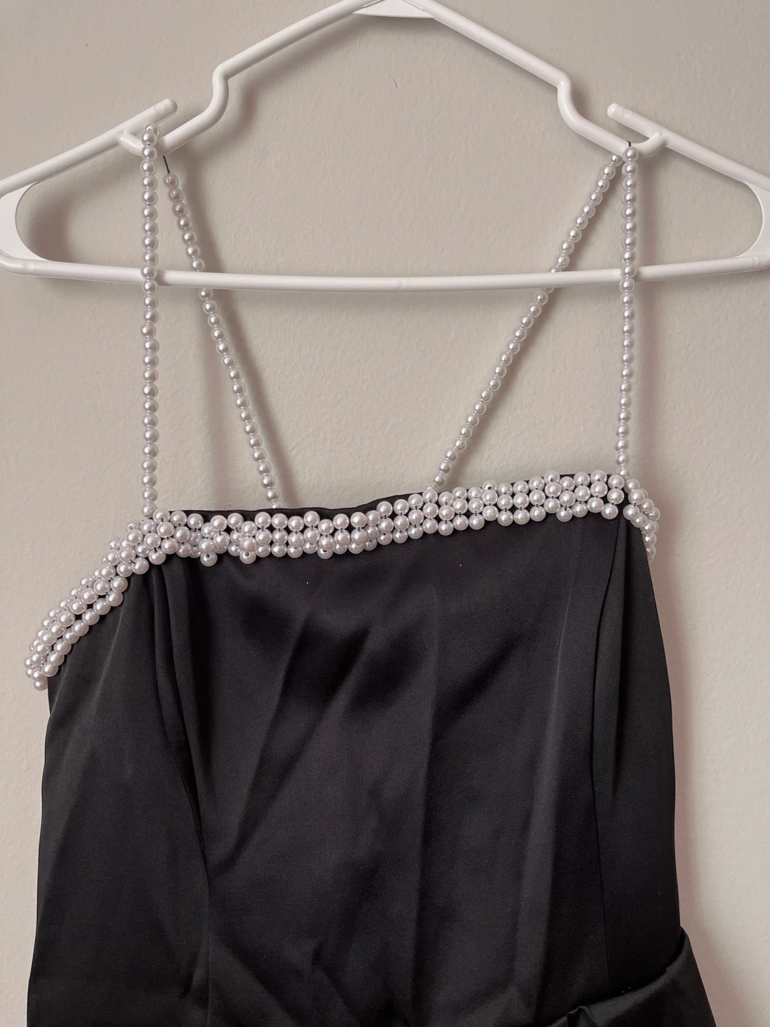 H&M Black Dress with Pearl Embellishment - US Medium - photo 2