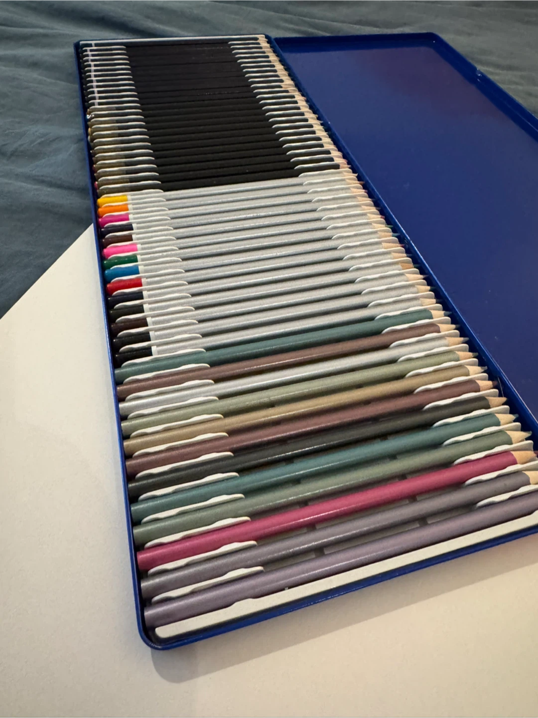 Strathmore Drawing Medium Sketchbook with Colored Pencils - photo 2