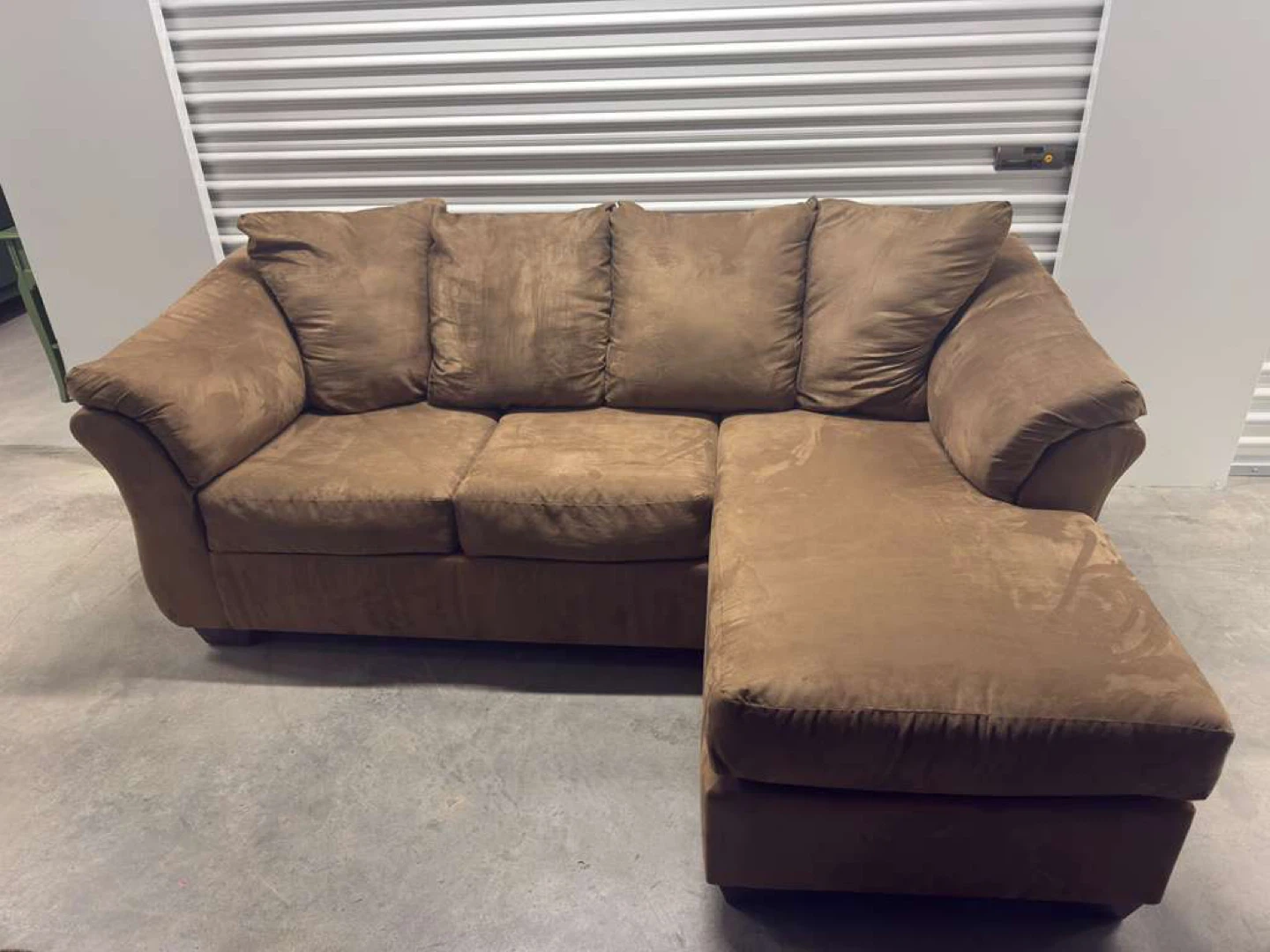 🚨Free Delivery NJ/NY Velvet Brown Sofa with Chase