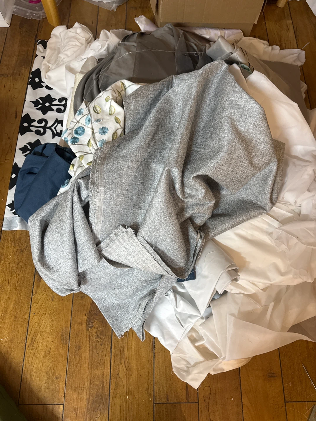 Free Assorted Fabric Remnants