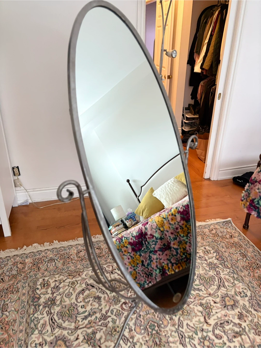 Oval Decorative Standing Floor Mirror - photo 2