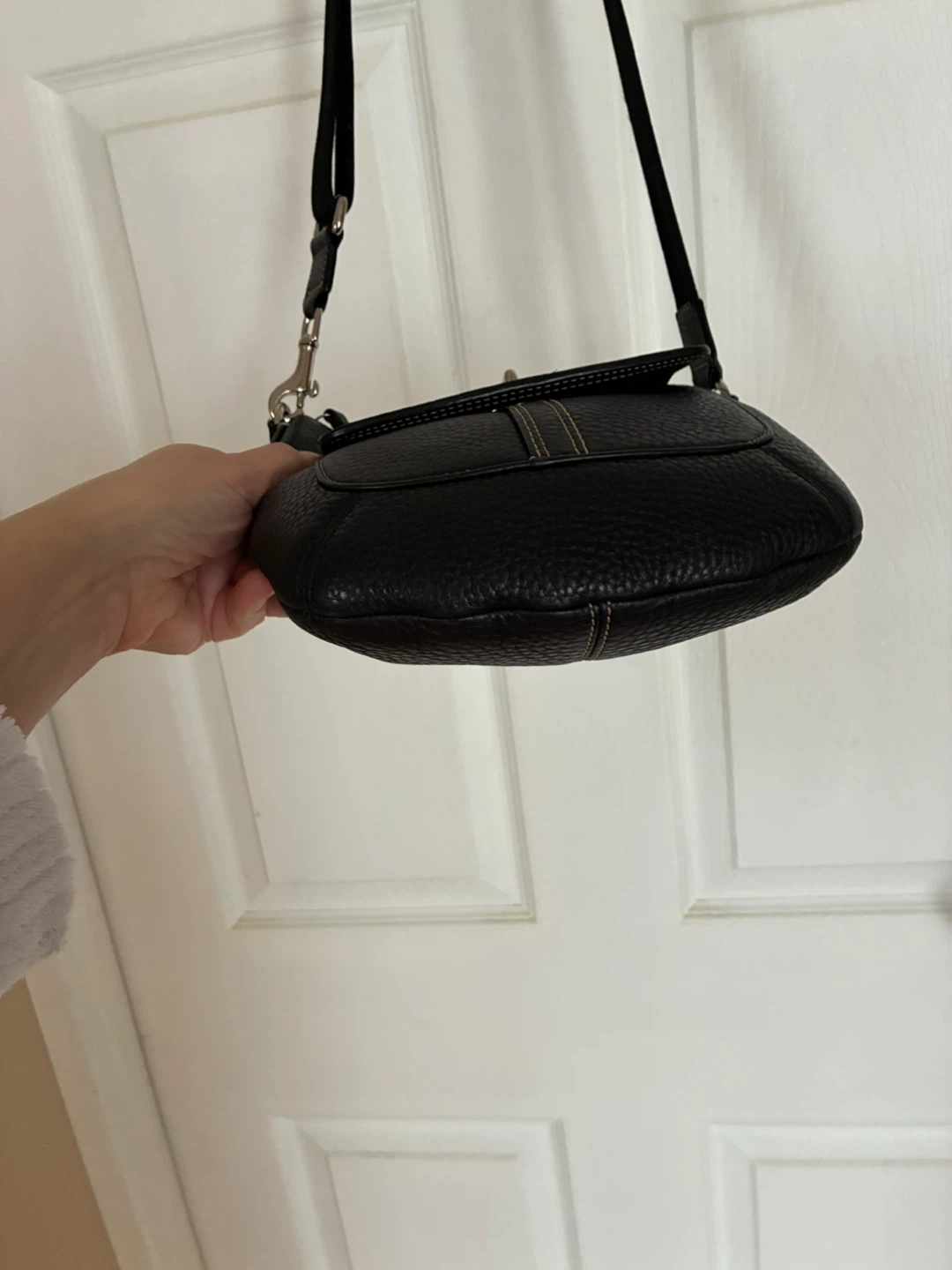 Black Pebble Leather Crossbody Purse - photo 4