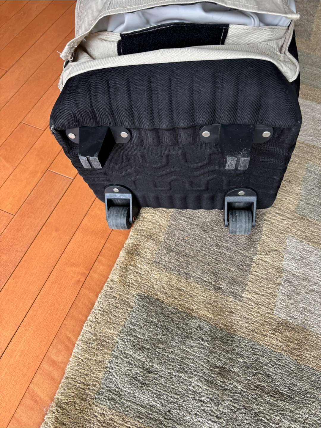 Woods Queen Deluxe BYOB Bed without Pump - photo 5