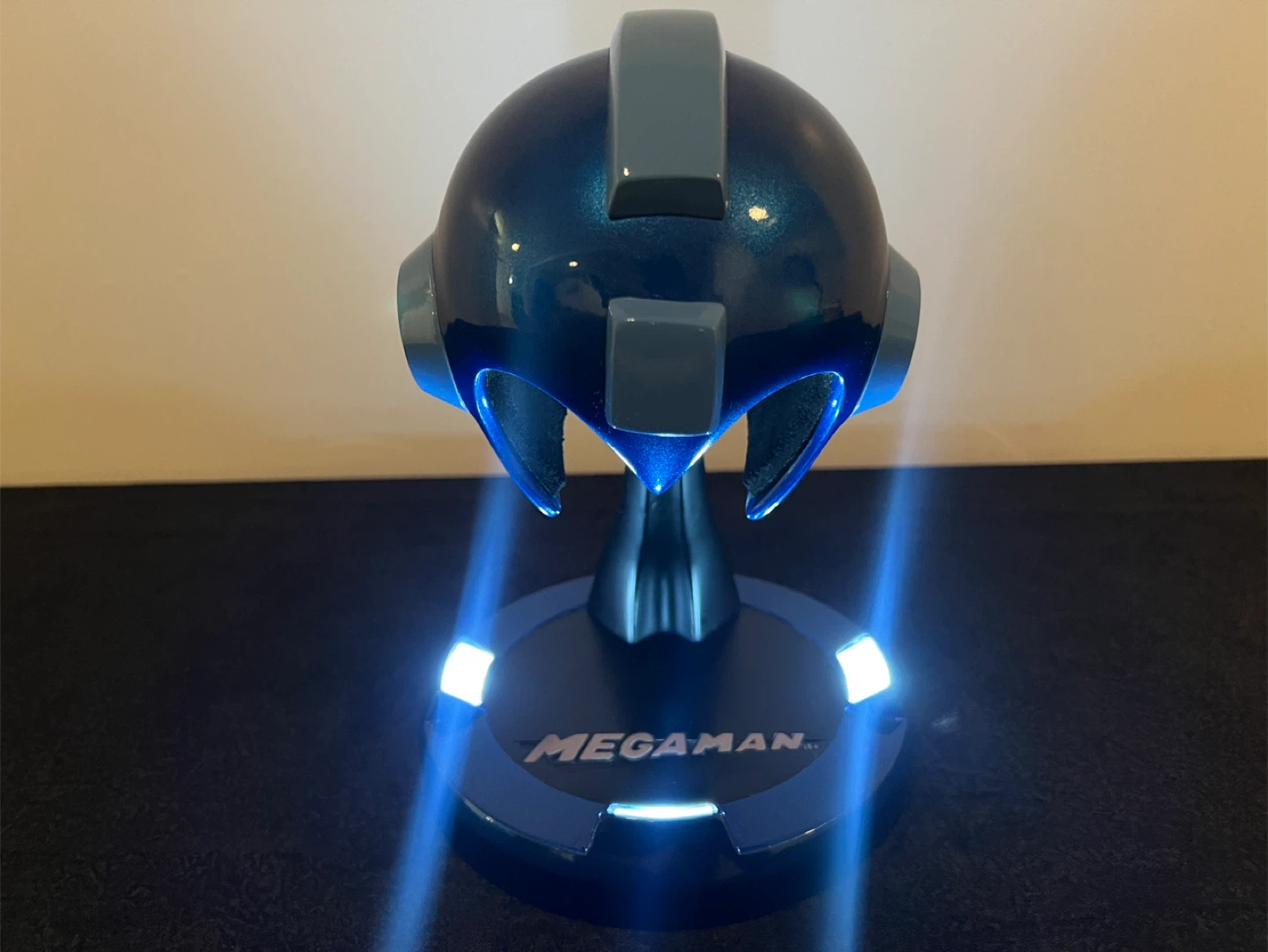 Mega Man Collector's Edition Quality Resin Light-Up Helmet