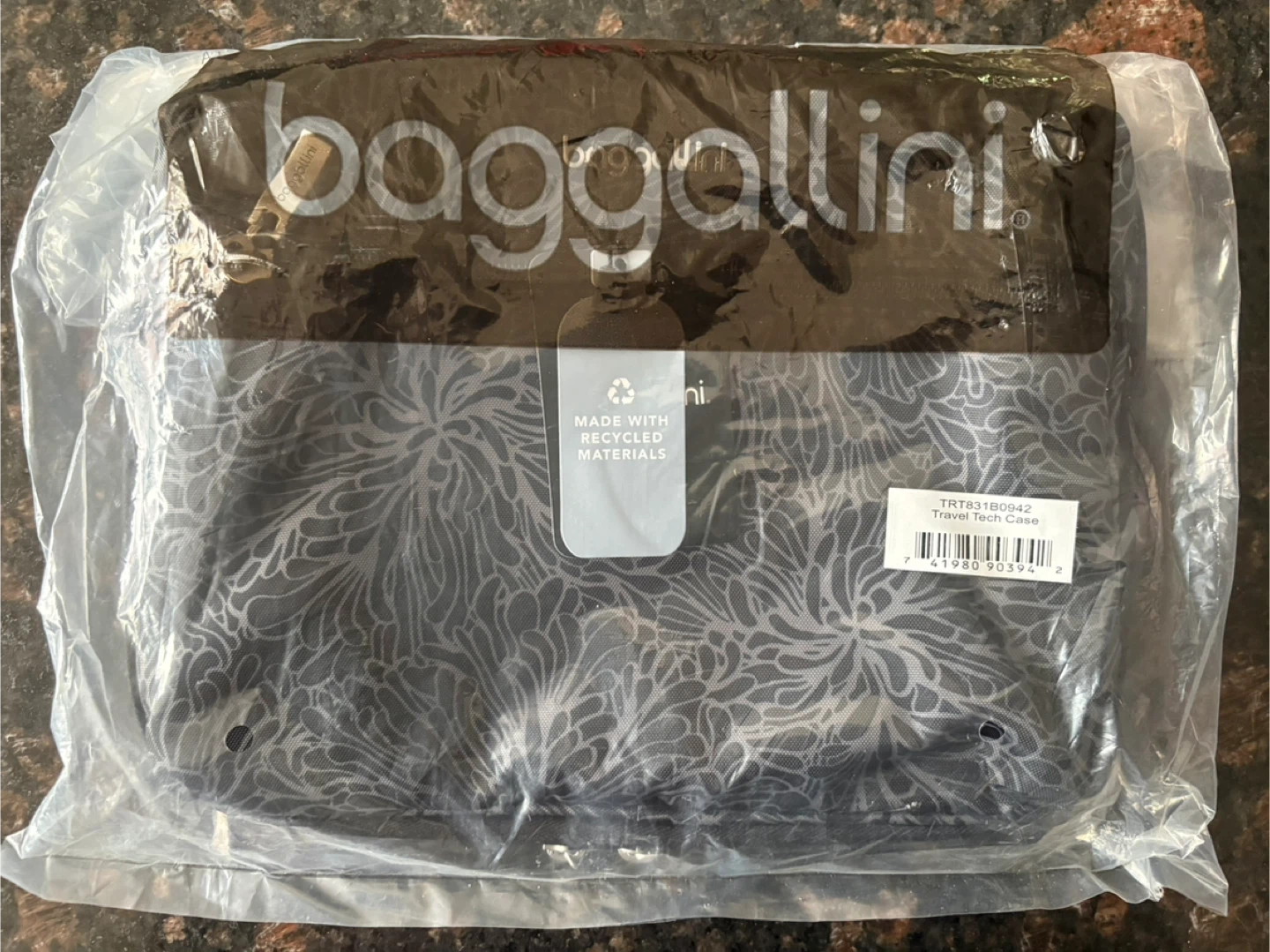 (New) Baggalini Travel Tech Case