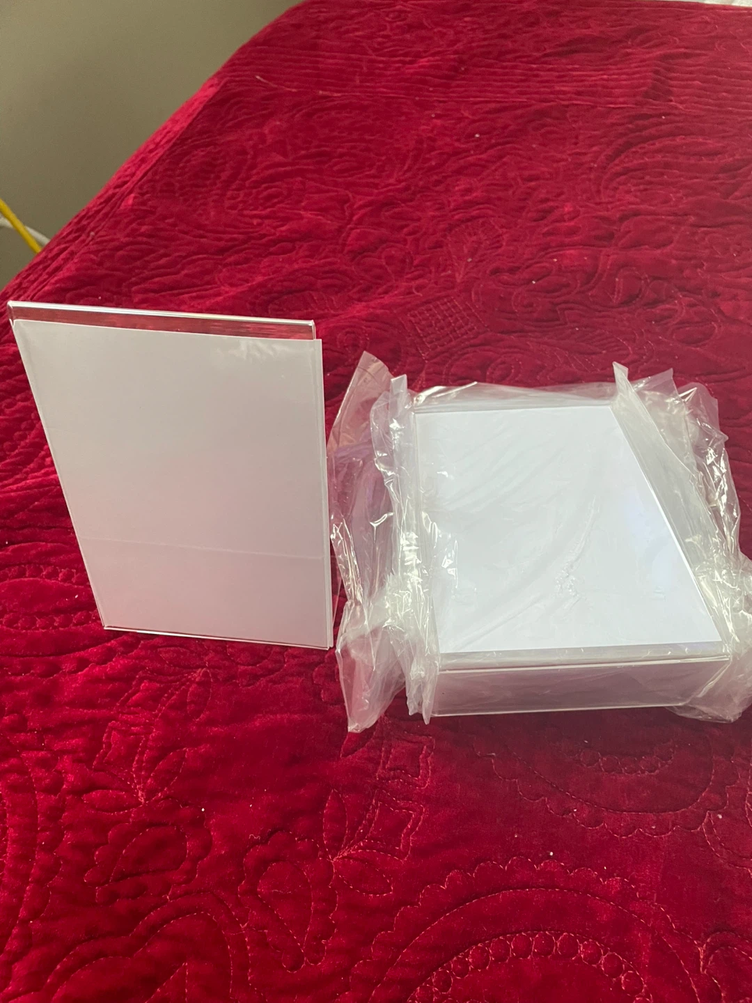BRAND NEW Clear Acrylic Sign Holders 4x6 - photo 2