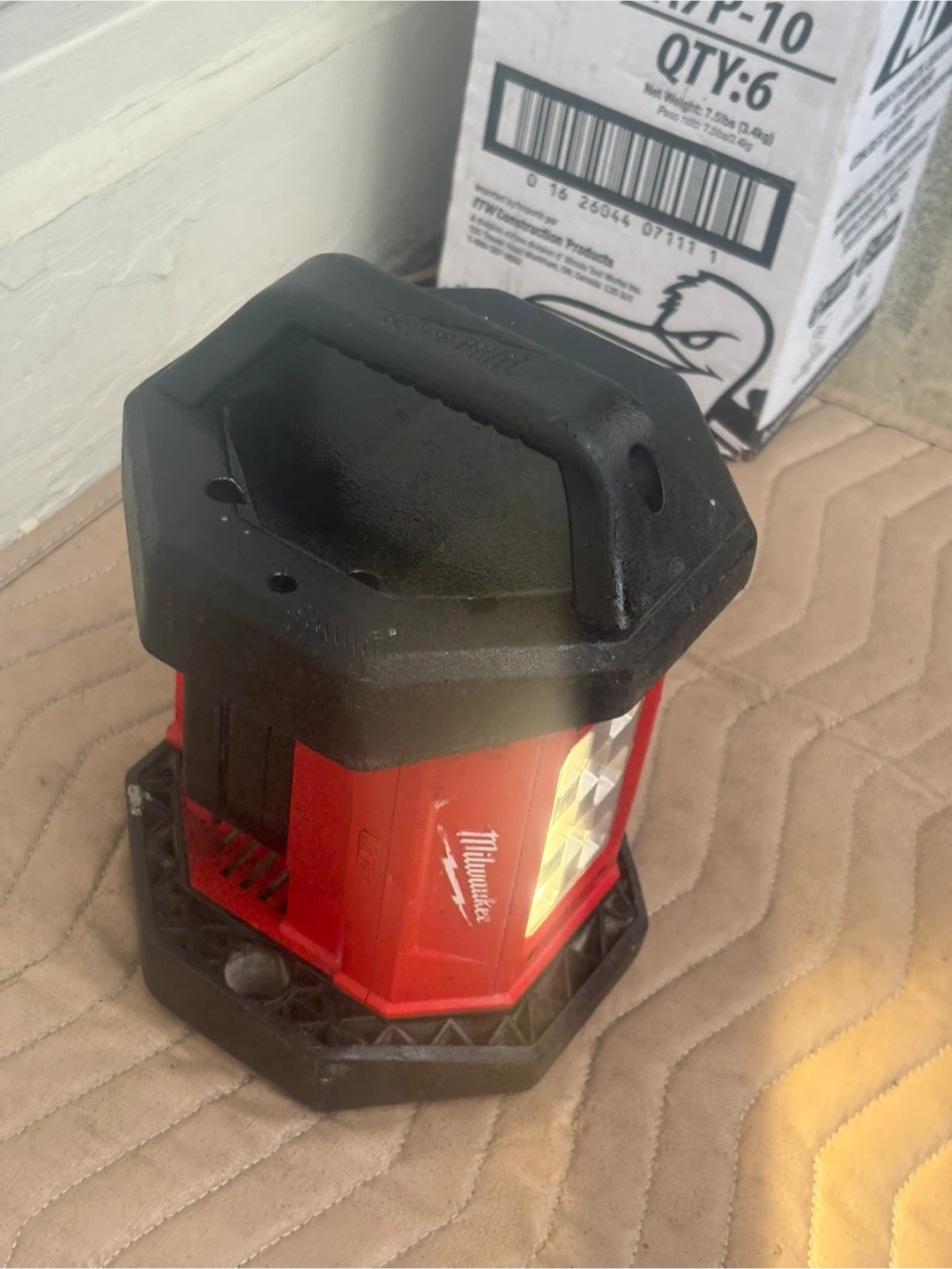 Milwaukee RedLithium Work Light - photo 2