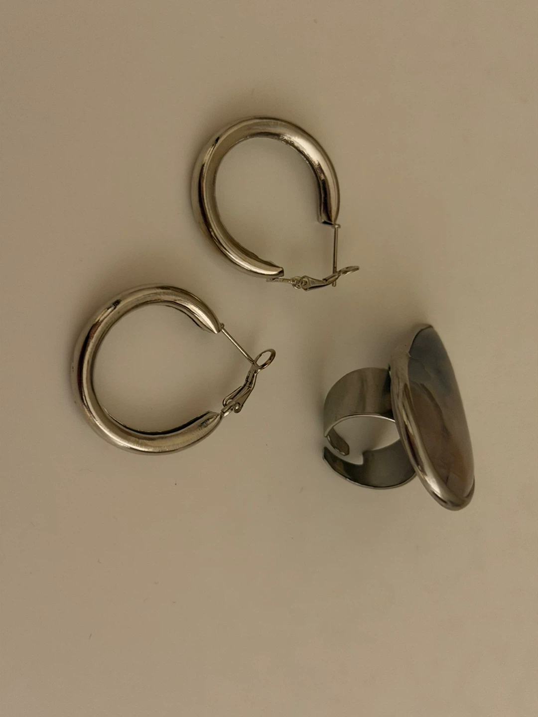 Silver Hoop Earrings and Stone Ring Set - photo 2
