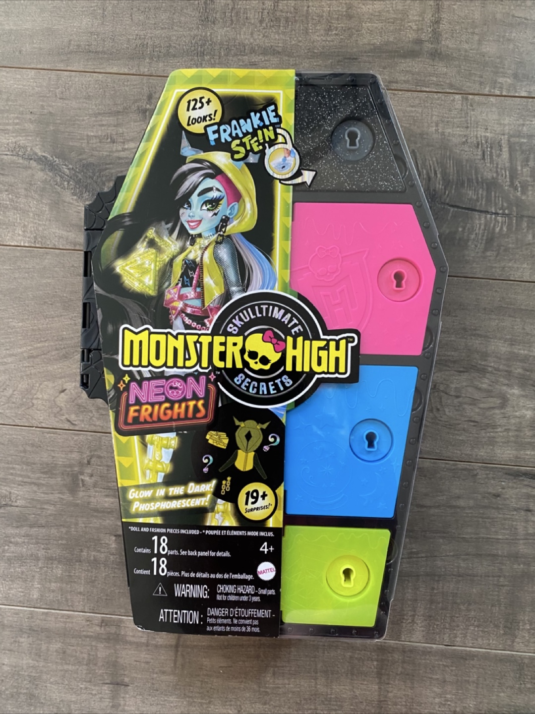Monster High Skulltimate Secrets Neon Frights Frankie Stein Doll