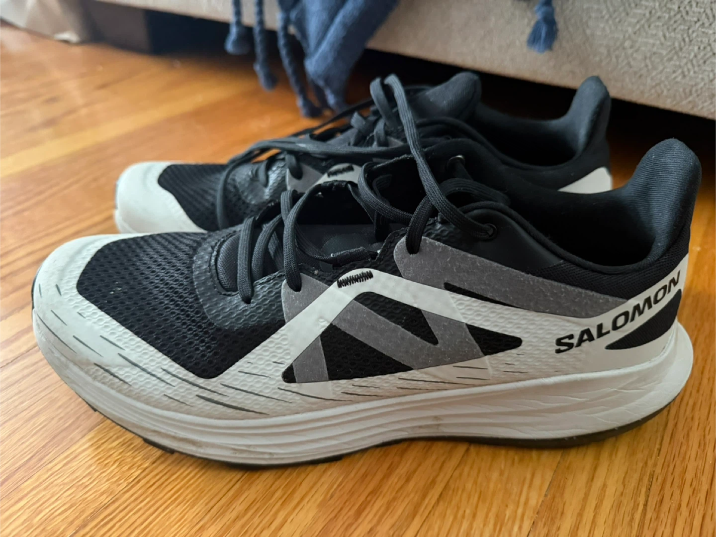 Salomon Running Shoes Size 12