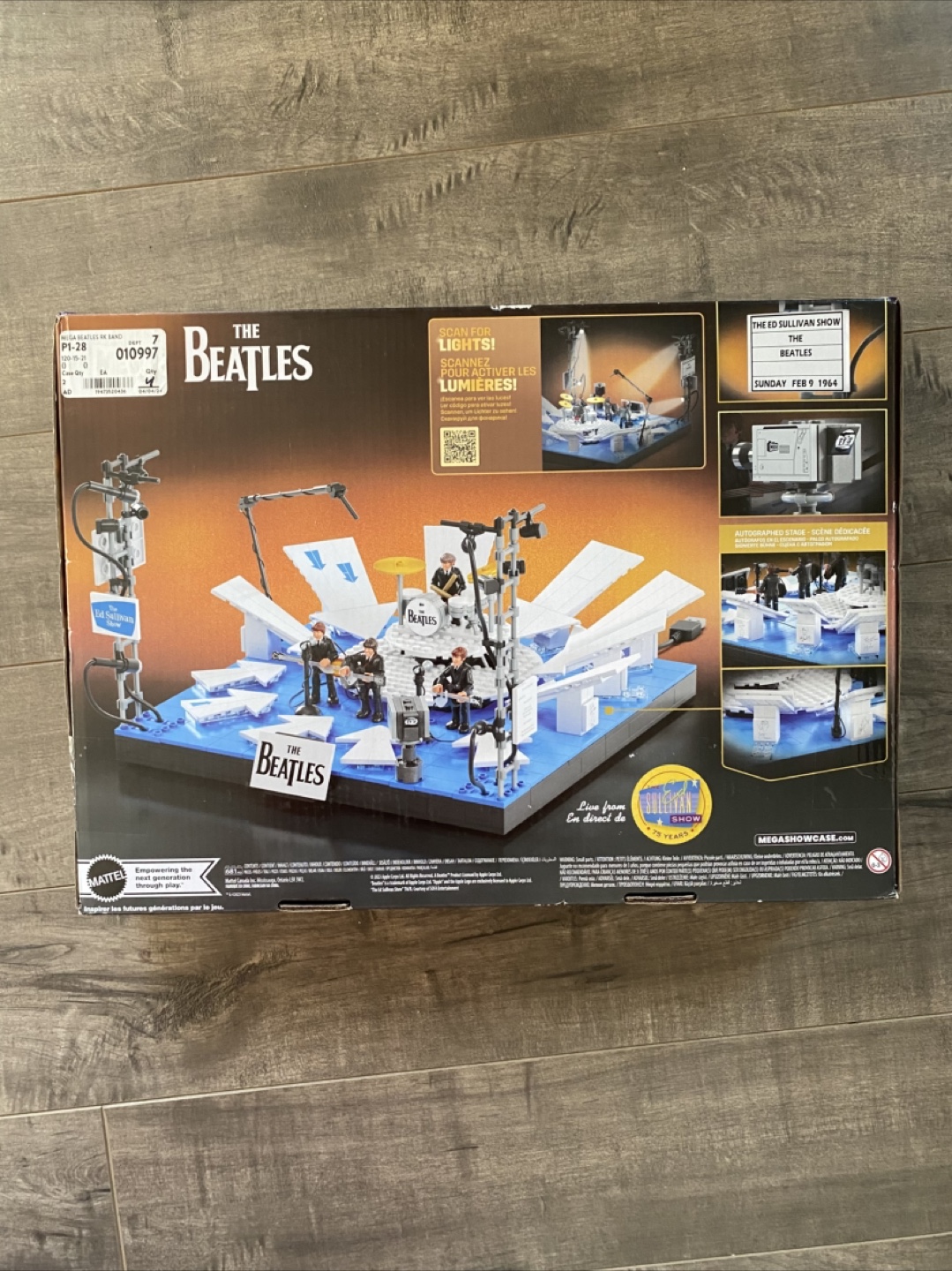 MEGA The Beatles "The Ed Sullivan Show" Construction Set - photo 2
