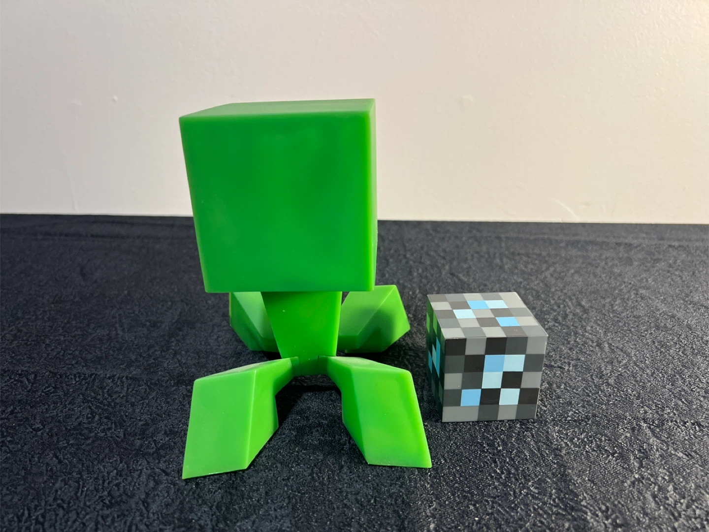 Minecraft Creeper Vinyl figure from JINX MOJANG out of box) - photo 2