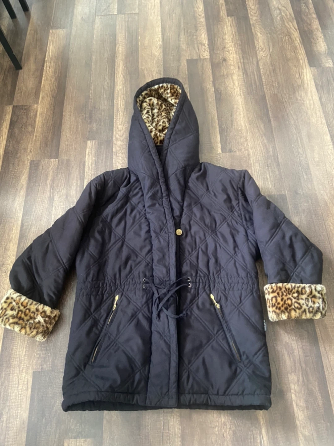 IZZI Activewear Quilted Jacket with Leopard Print Trim