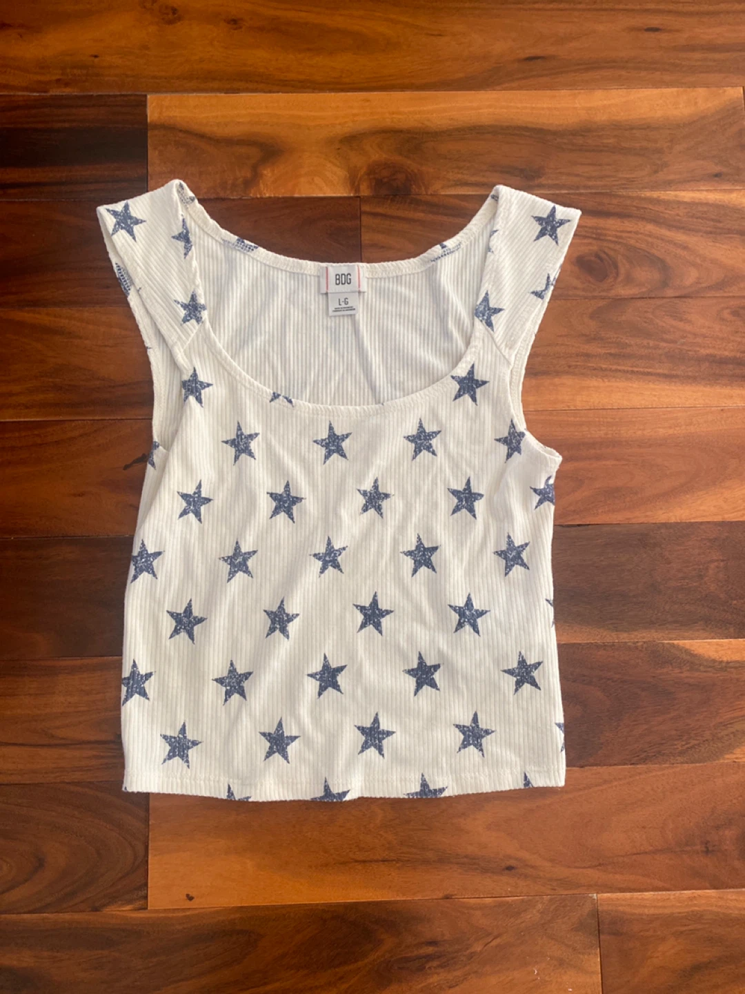 BDG Ribbed Star Tank Top - Large