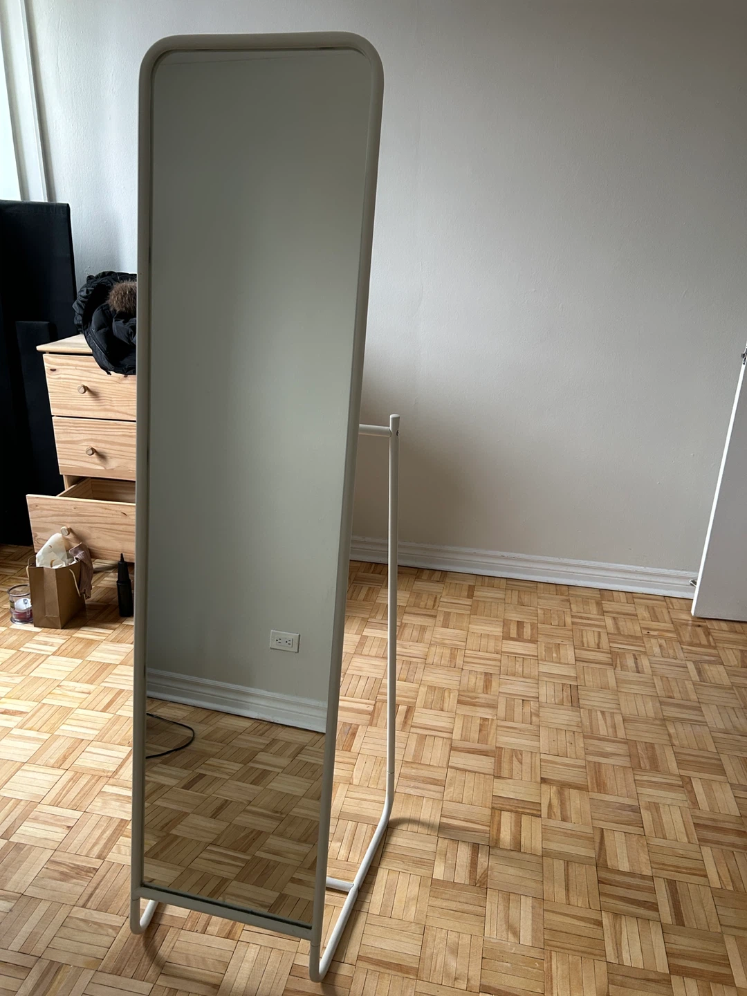 Ikea Knapper Mirror