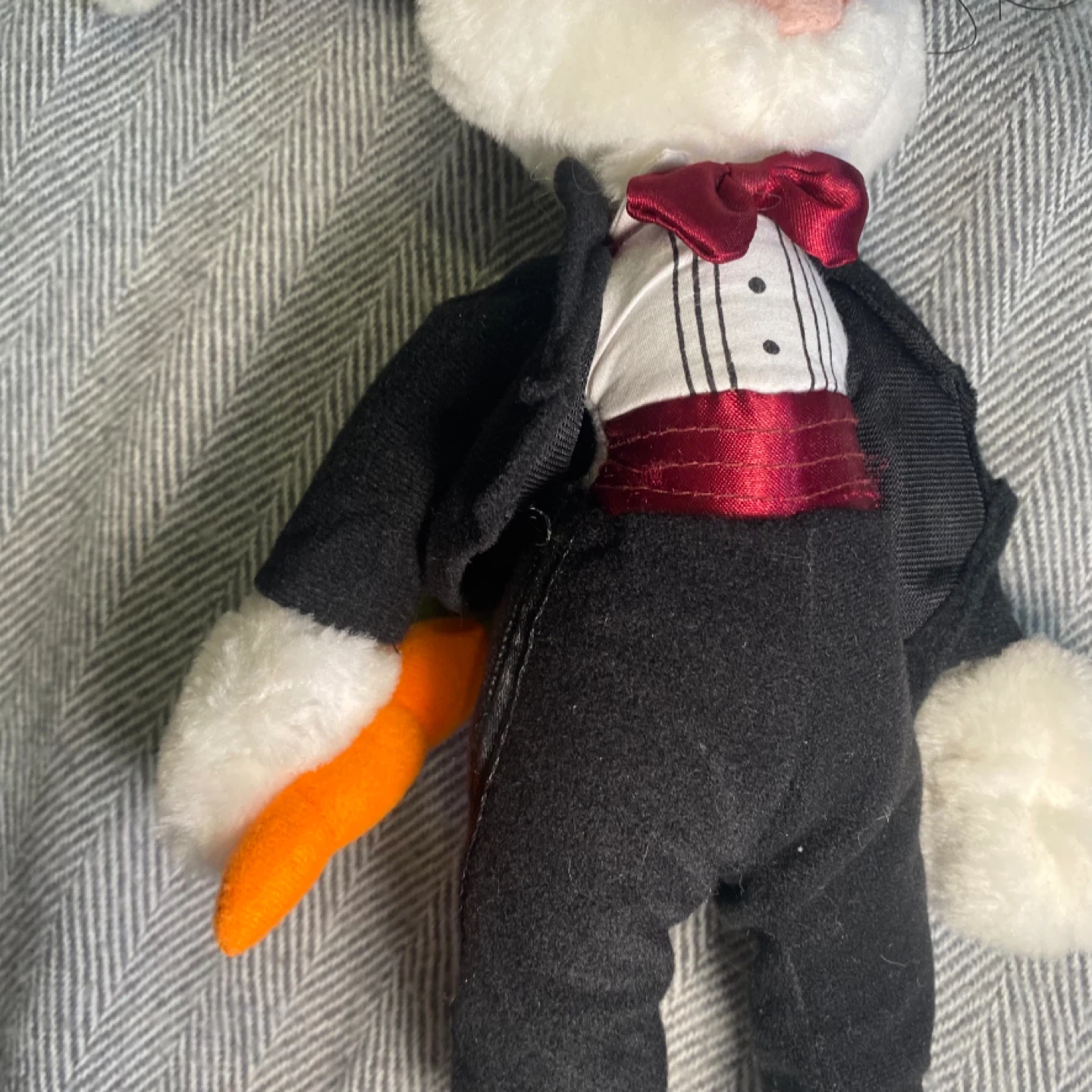 Vintage 90’s Bugs Bunny Plush Toy - photo 3