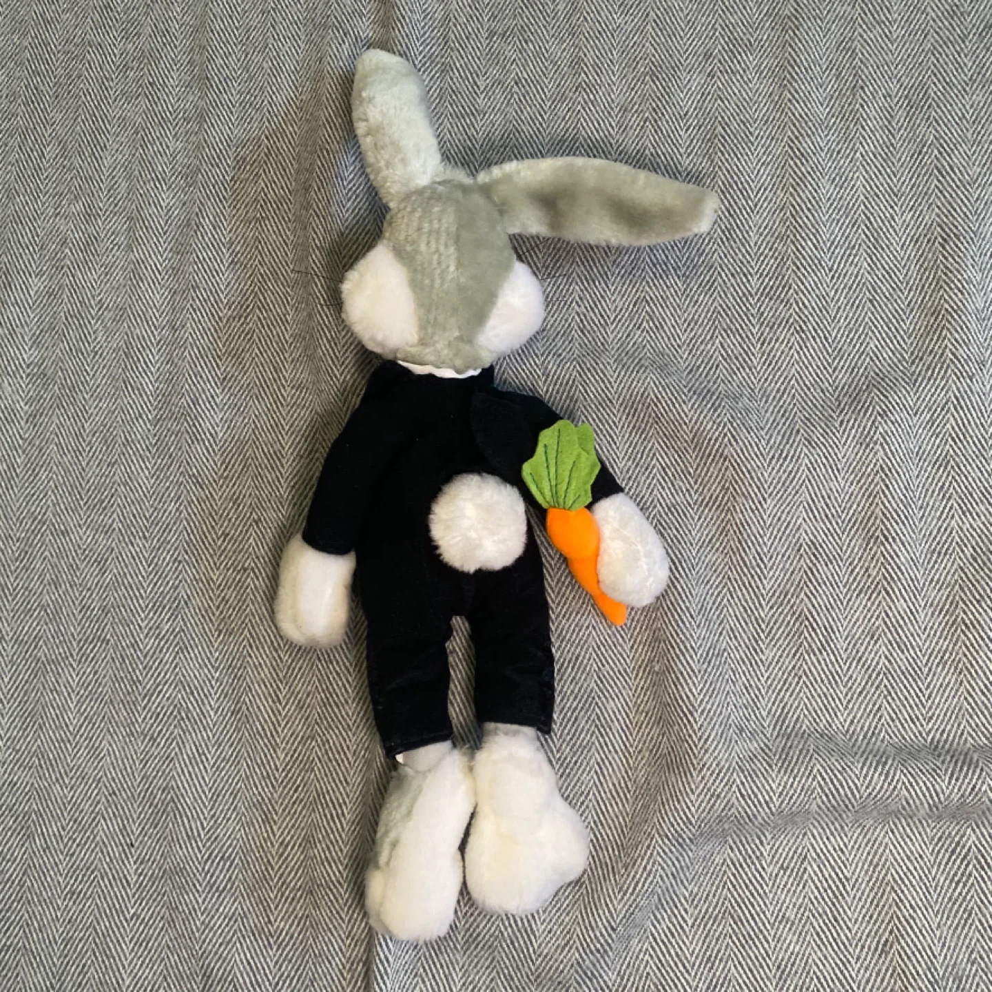Vintage 90’s Bugs Bunny Plush Toy - photo 4