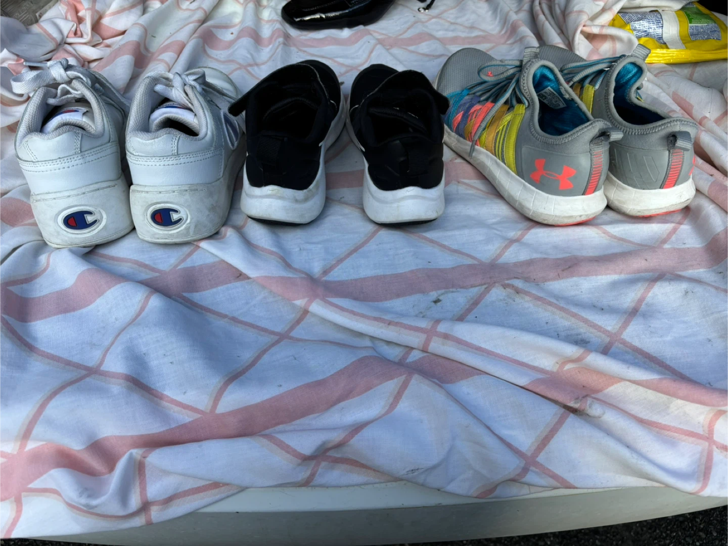 Shoes for kids 20 dollars each - photo 5