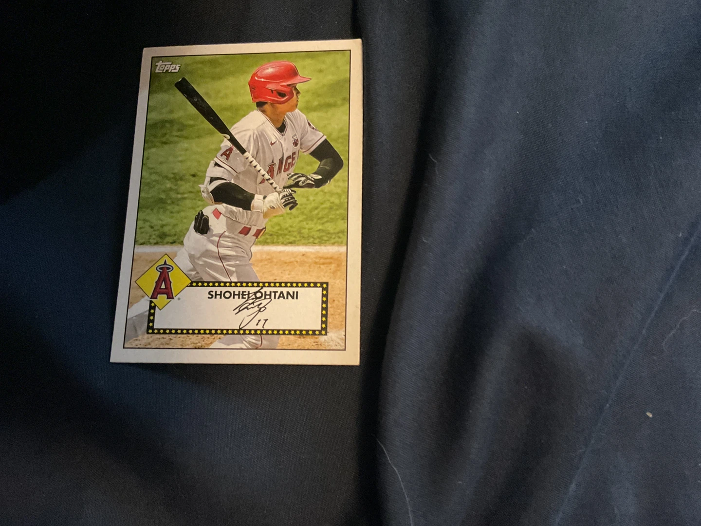 Shohei Ohtani & Rhys Hoskins 2021 Topps Baseball Cards