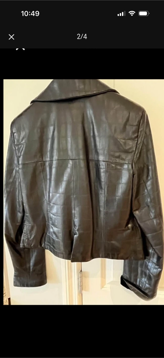 Giorgio Armani Black Leather Crocodile Embossed Jacket Size 44 - photo 2