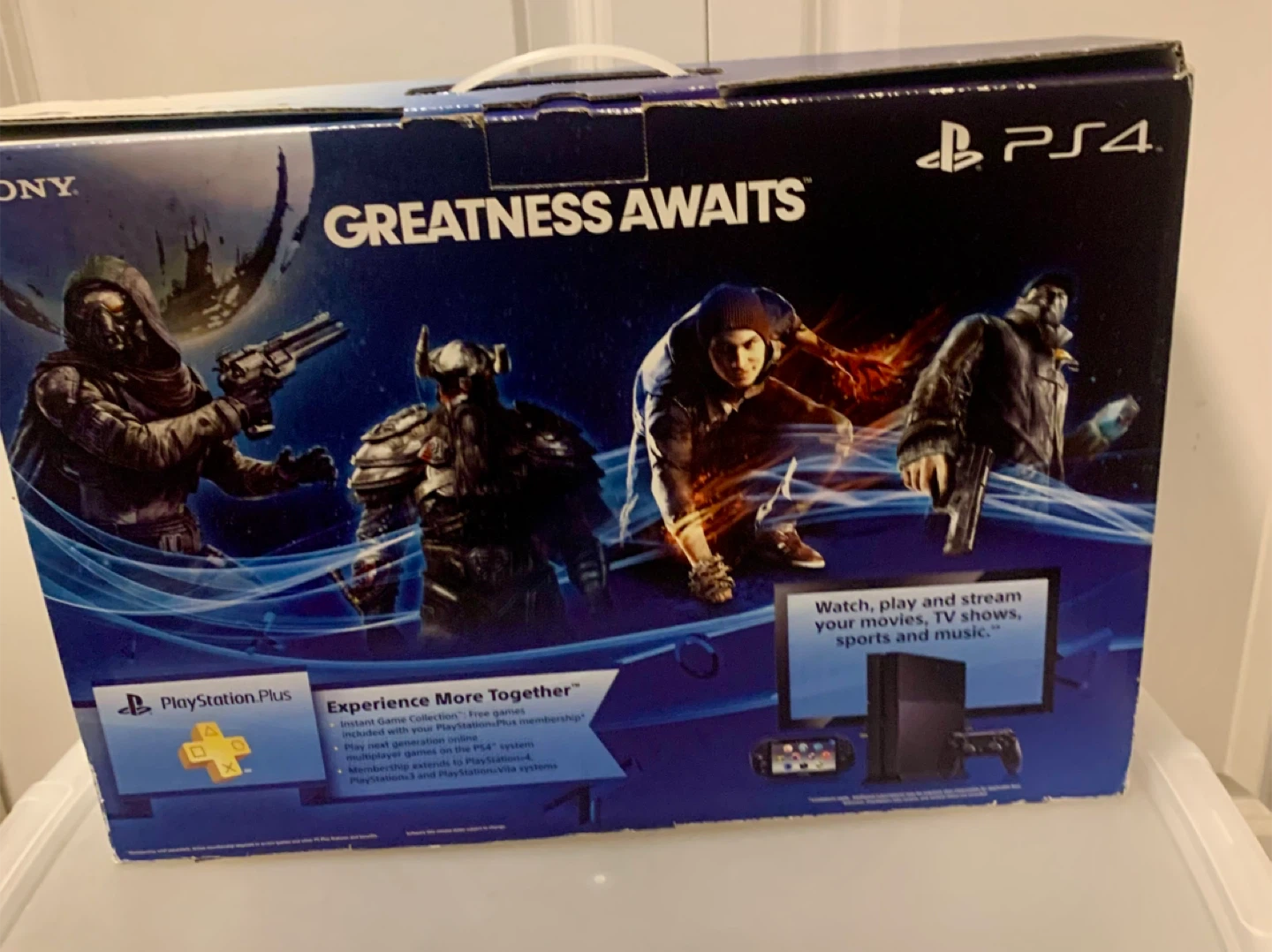 SONY PS4 Playstation 4 Jet Black Console Bundle Complete In Box