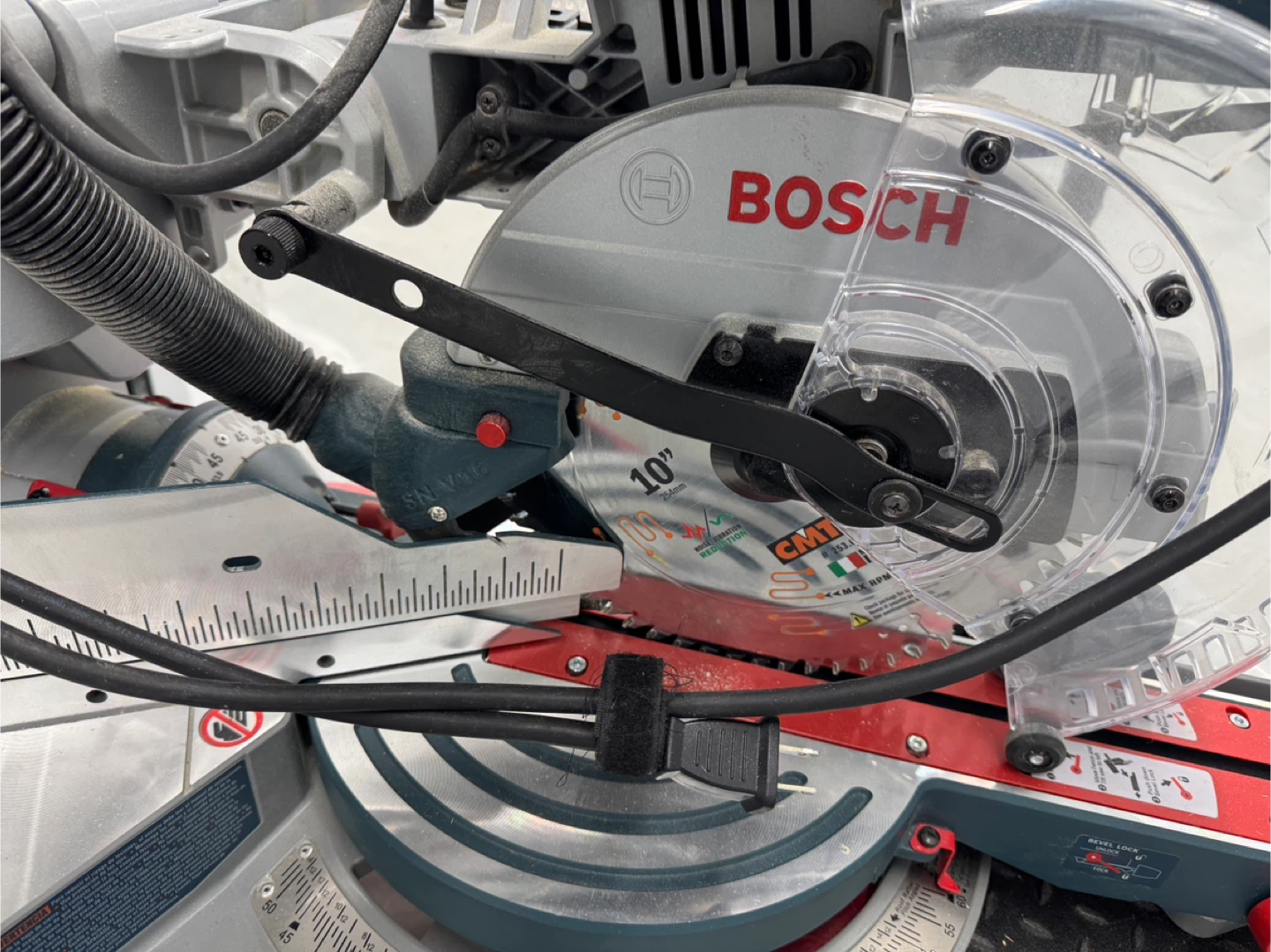 10 In. Dual-Bevel Glide Miter Saw CM10GD
