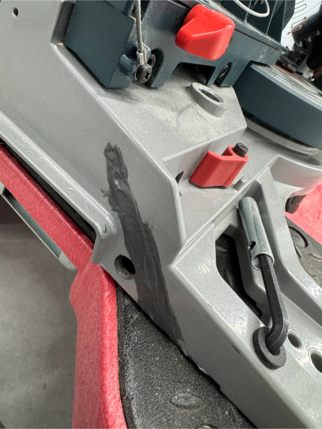 10 In. Dual-Bevel Glide Miter Saw CM10GD - photo 3