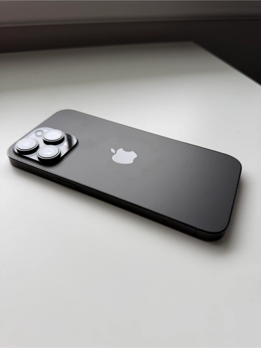 Iphone 14 Pro Max - photo 3