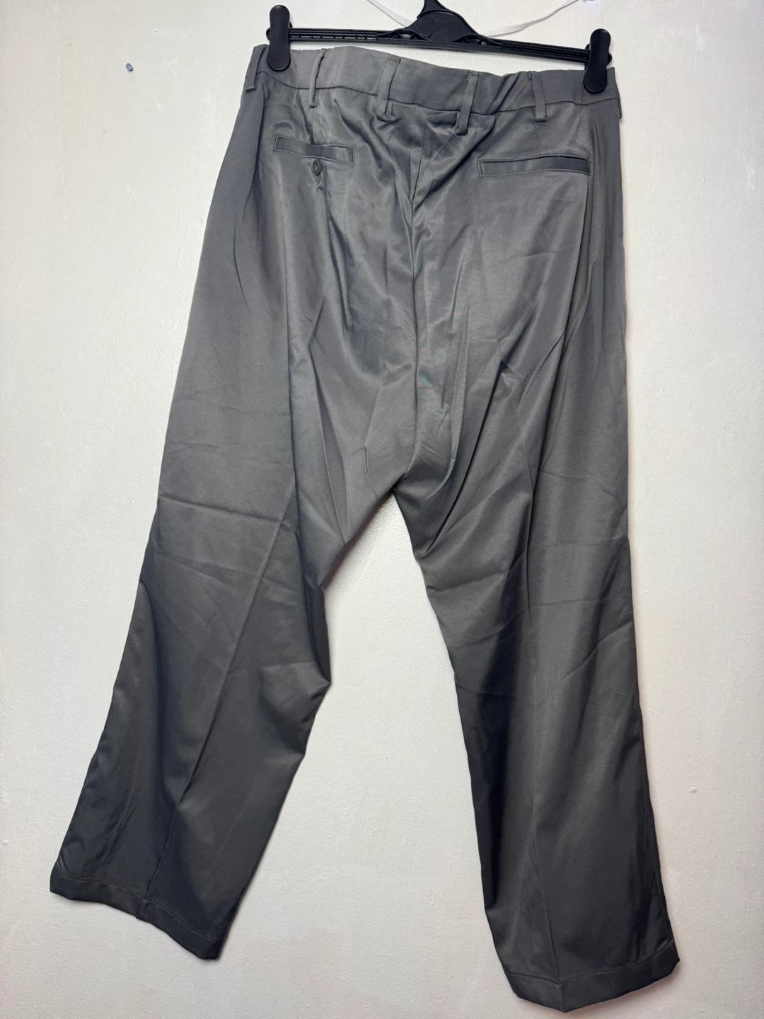 Amazon Essentials Men's Gray Dress Pants Size 42W x 29L - photo 2