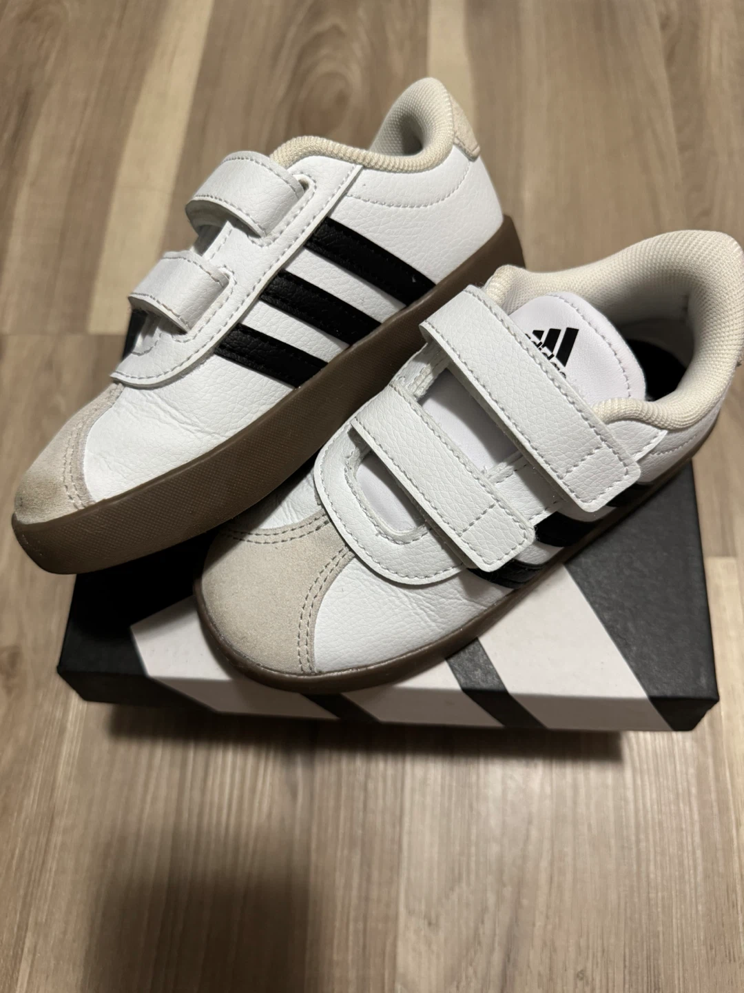 Adidas VL Court 3.0 size US 10 Shoes Kids - photo 2